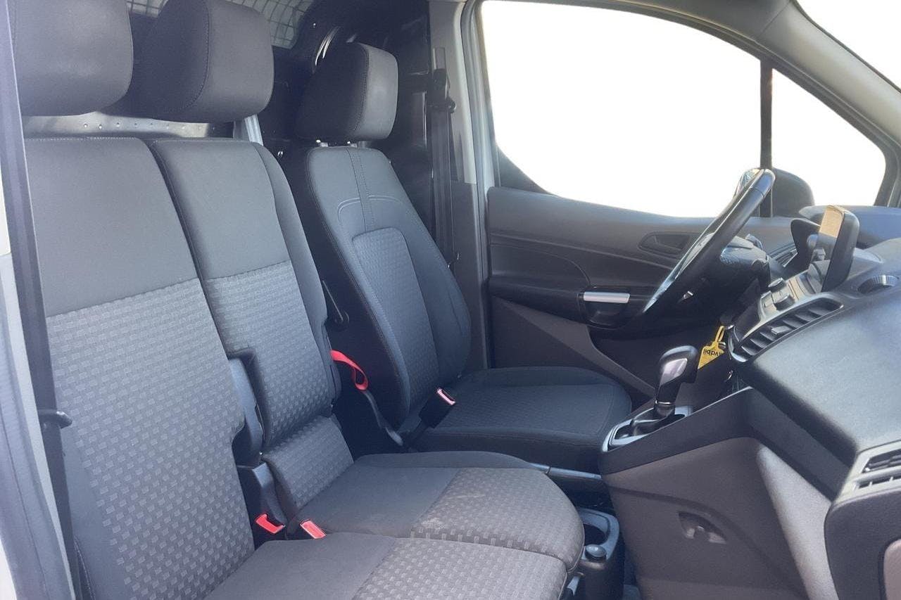Ford Transit Connect 1.5 EcoBlue (100hk) - 6 806 mil - Automat - vit - 2020