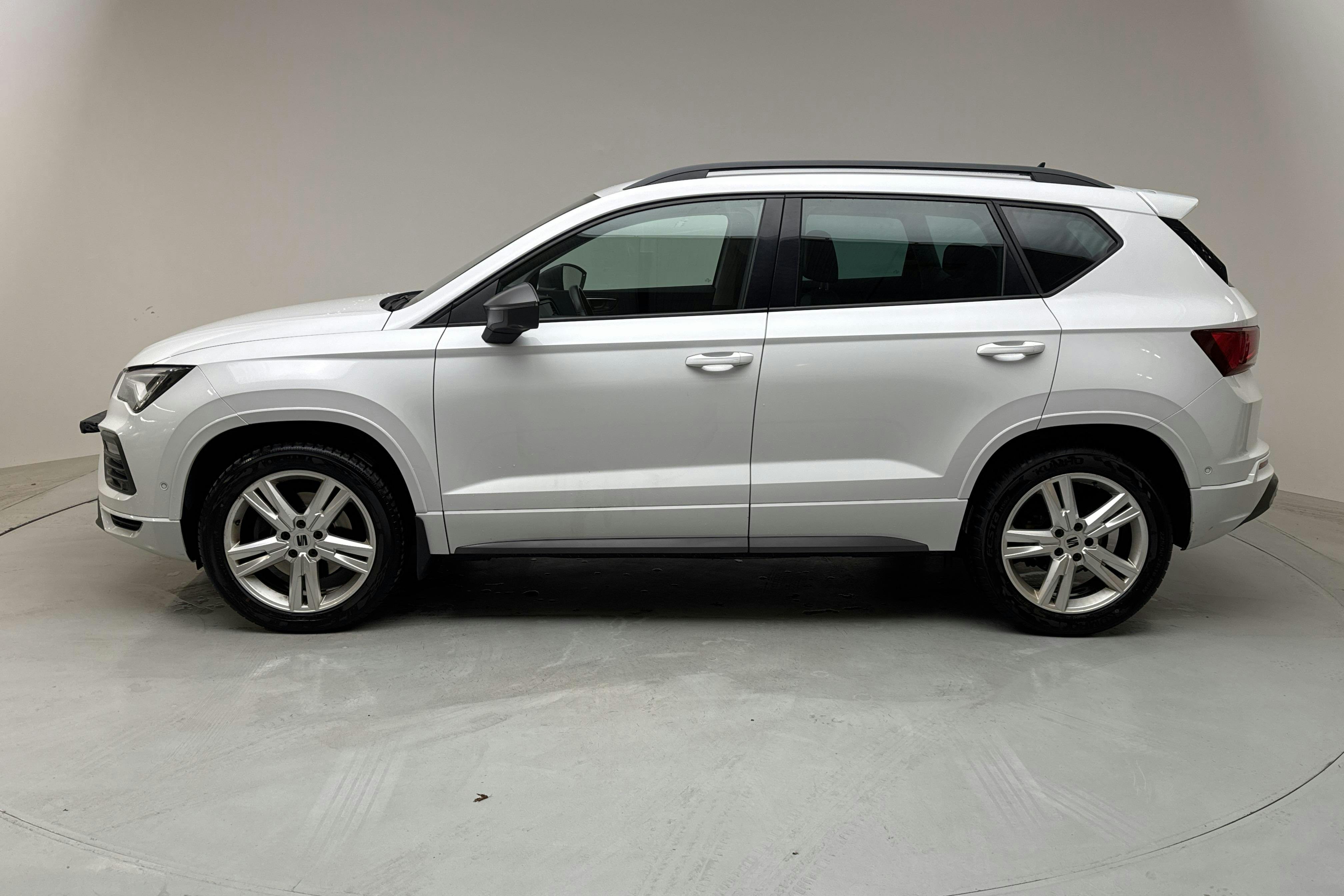Seat Ateca 2.0 TSI 4Drive (190hk) - 20 397 mil - Automat - vit - 2021