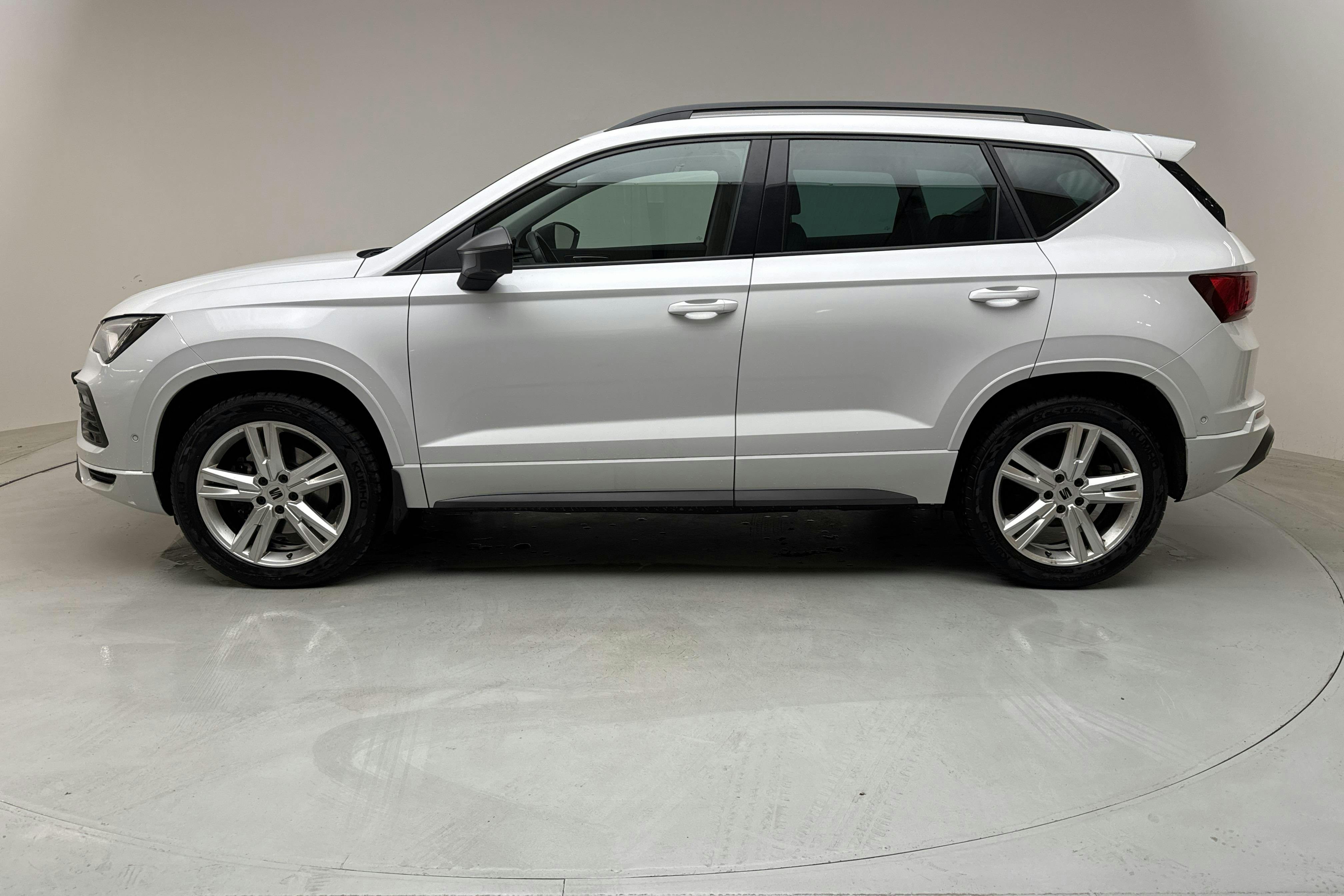 Seat Ateca 2.0 TSI 4Drive (190hk) - 22 909 mil - Automat - vit - 2021