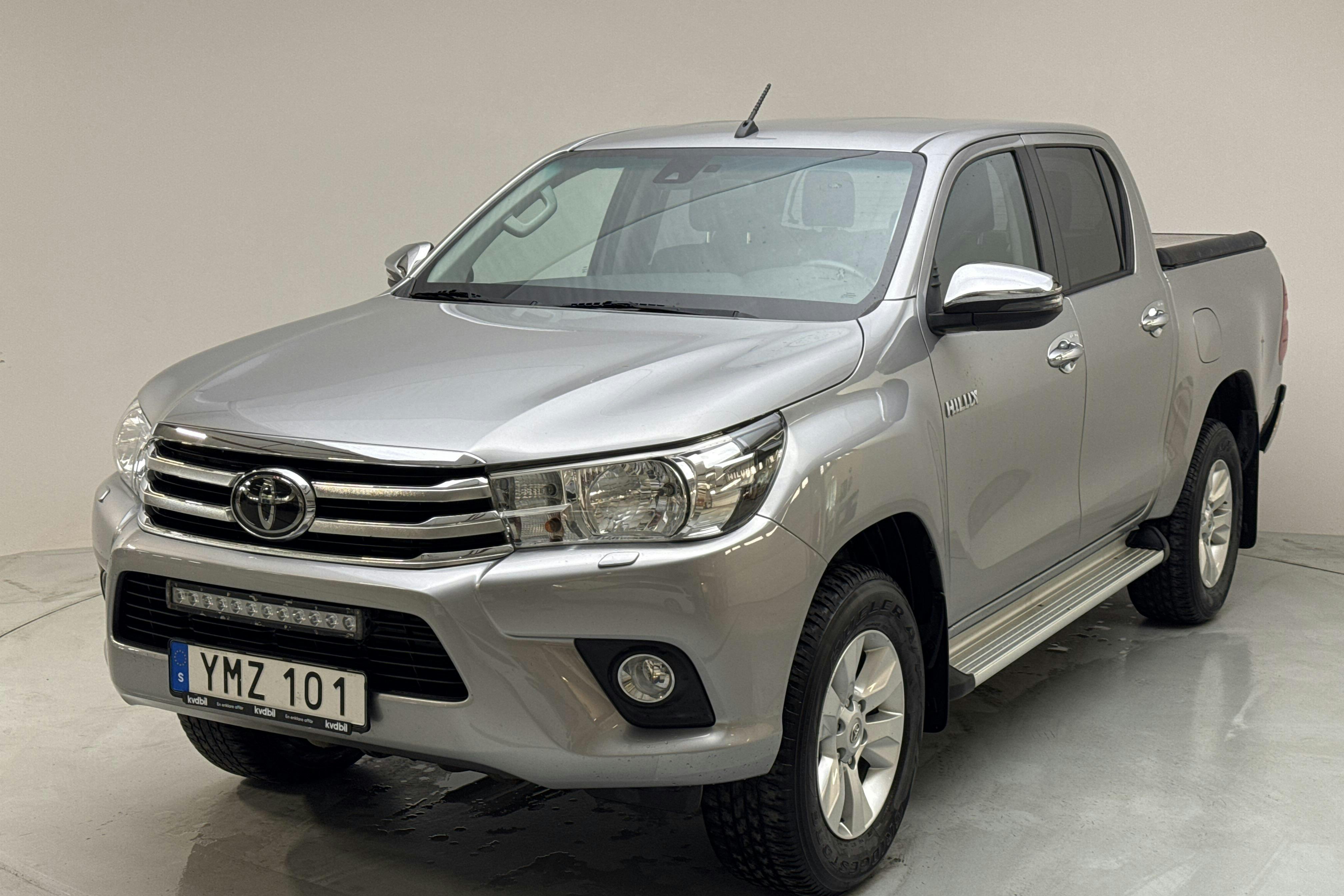 Toyota Hilux 2.4 D 4WD (150hk) - 92 340 km - Automatic - silver - 2018