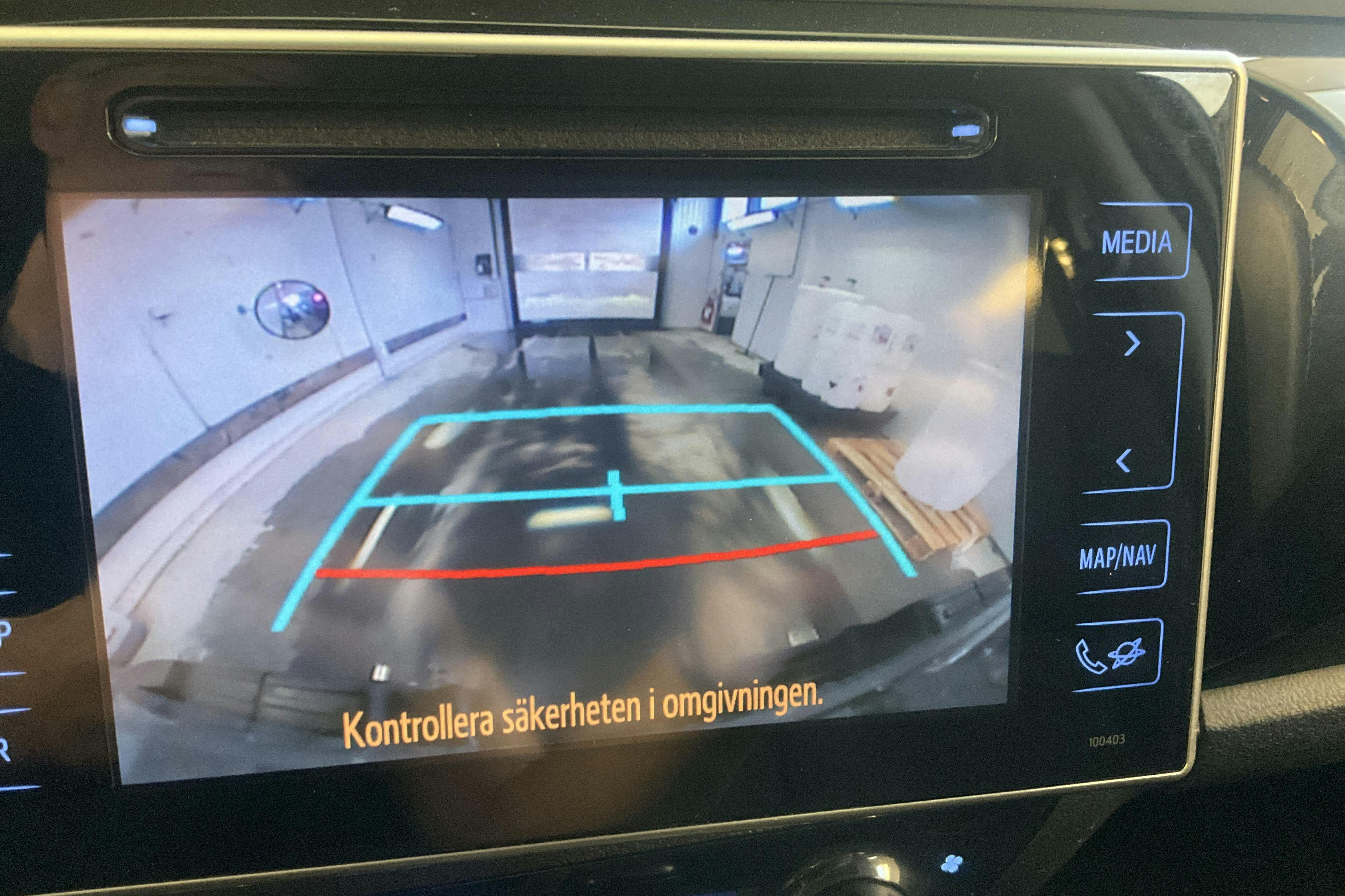 Toyota Hilux 2.4 D 4WD (150hk) - 92 340 km - Automatic - silver - 2018