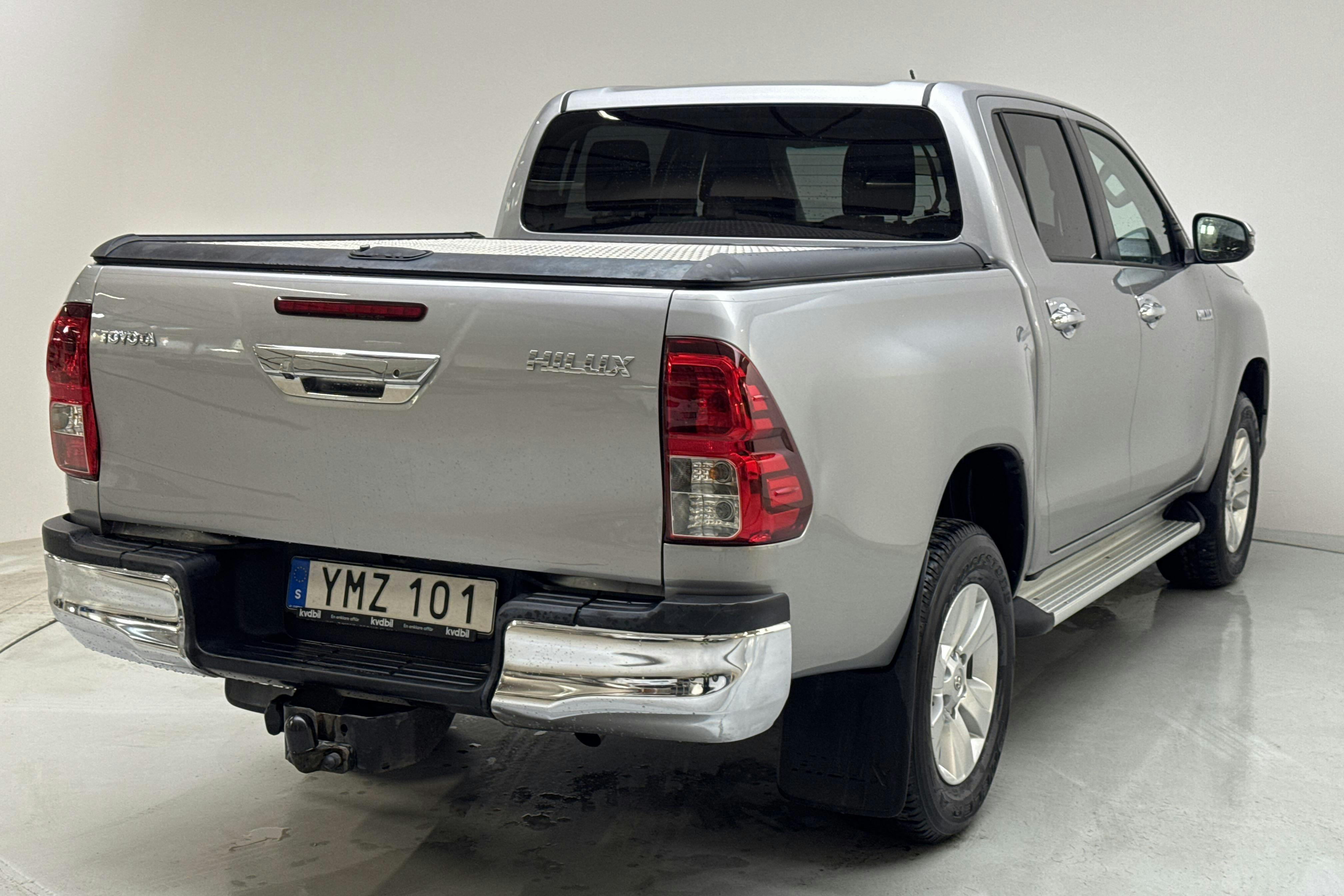 Toyota Hilux 2.4 D 4WD (150hk) - 92 340 km - Automatic - silver - 2018