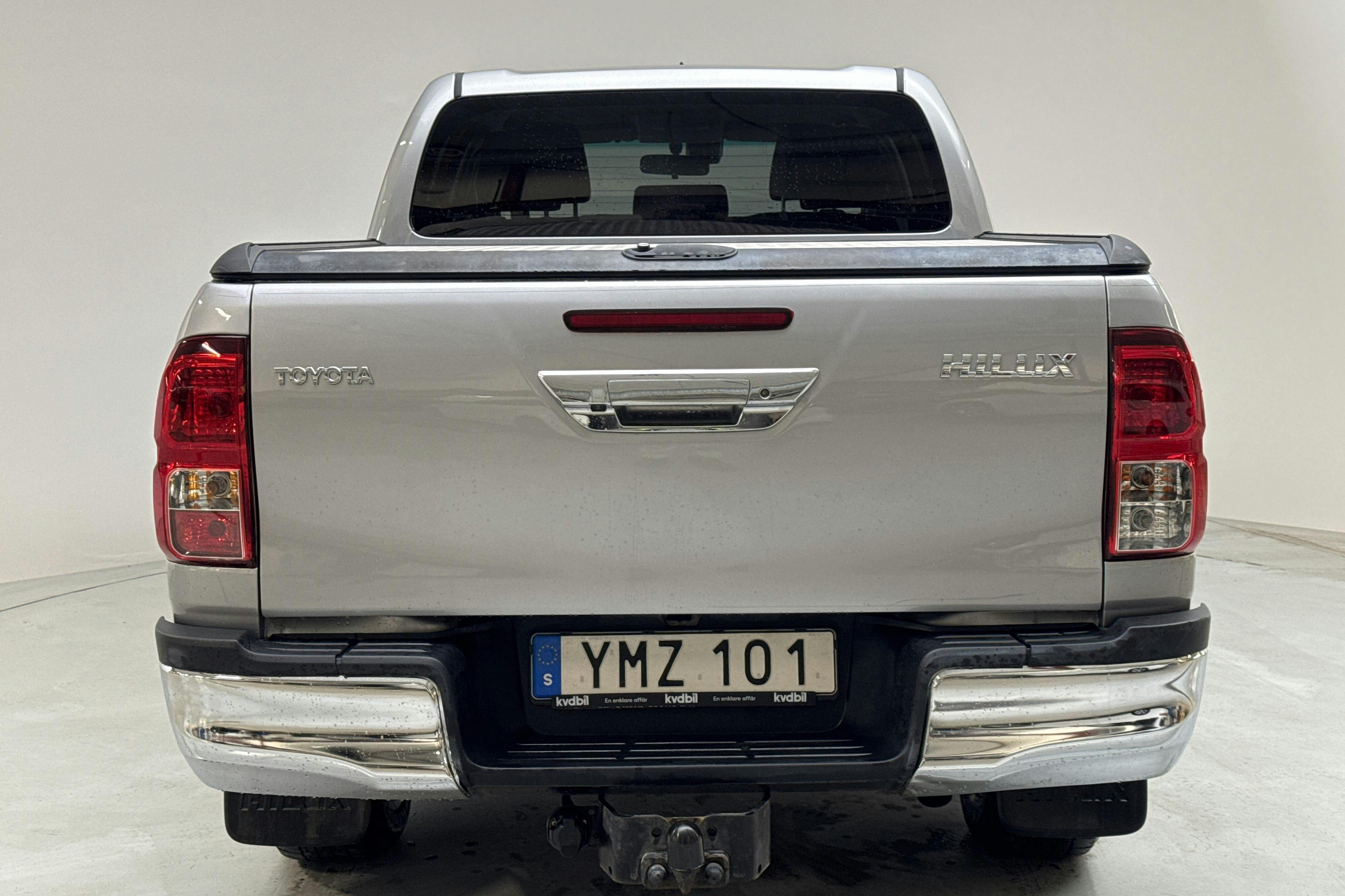 Toyota Hilux 2.4 D 4WD (150hk) - 92 340 km - Automatic - silver - 2018