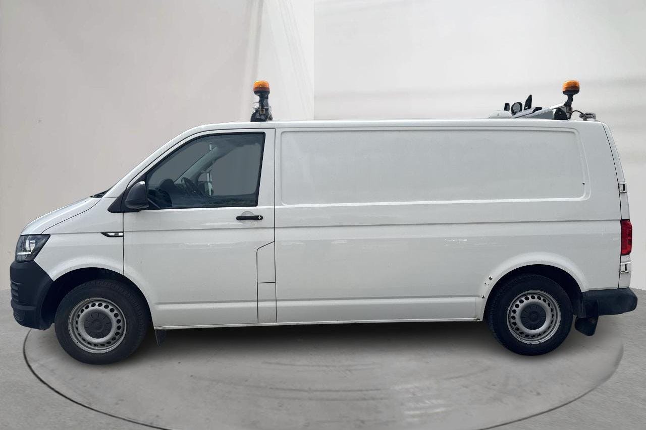VW Transporter T6 2.0 TDI BMT Skåp 4MOTION (150hk) - 23 574 mil - Manuell - vit - 2018