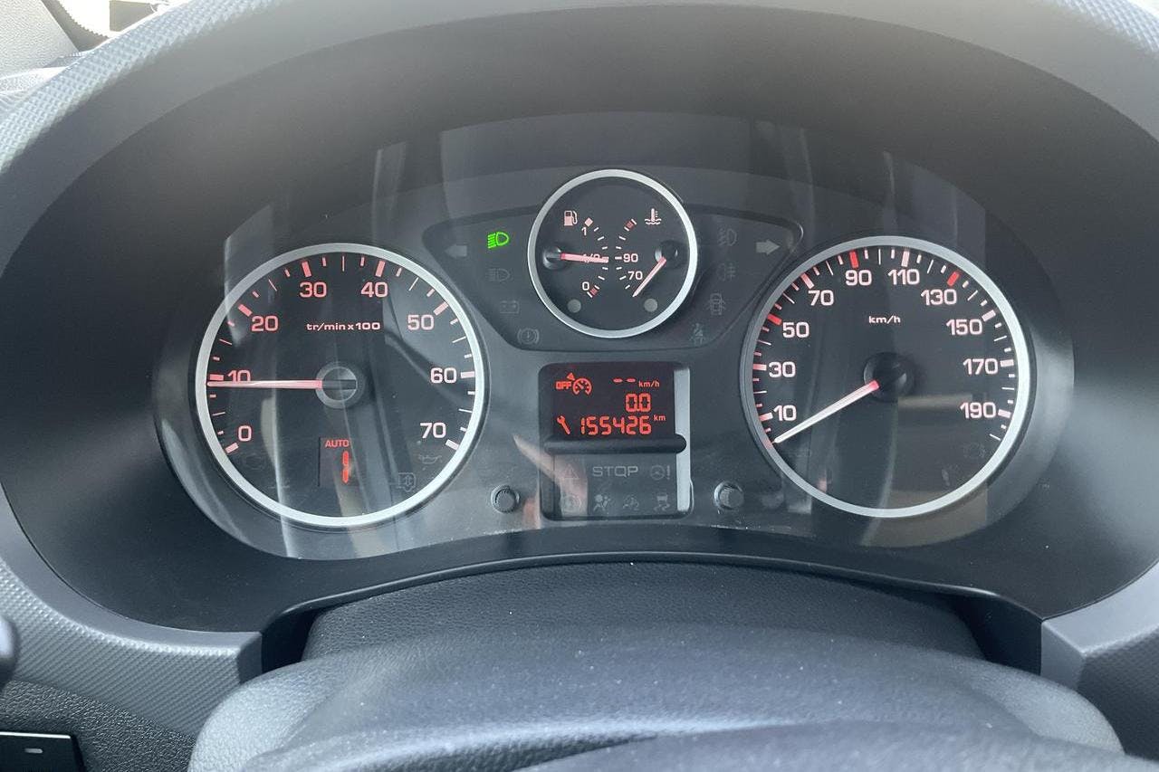 Citroën Berlingo 1.6 BlueHDi Skåp (100hk) - 155 420 km - Automaatne - must - 2016