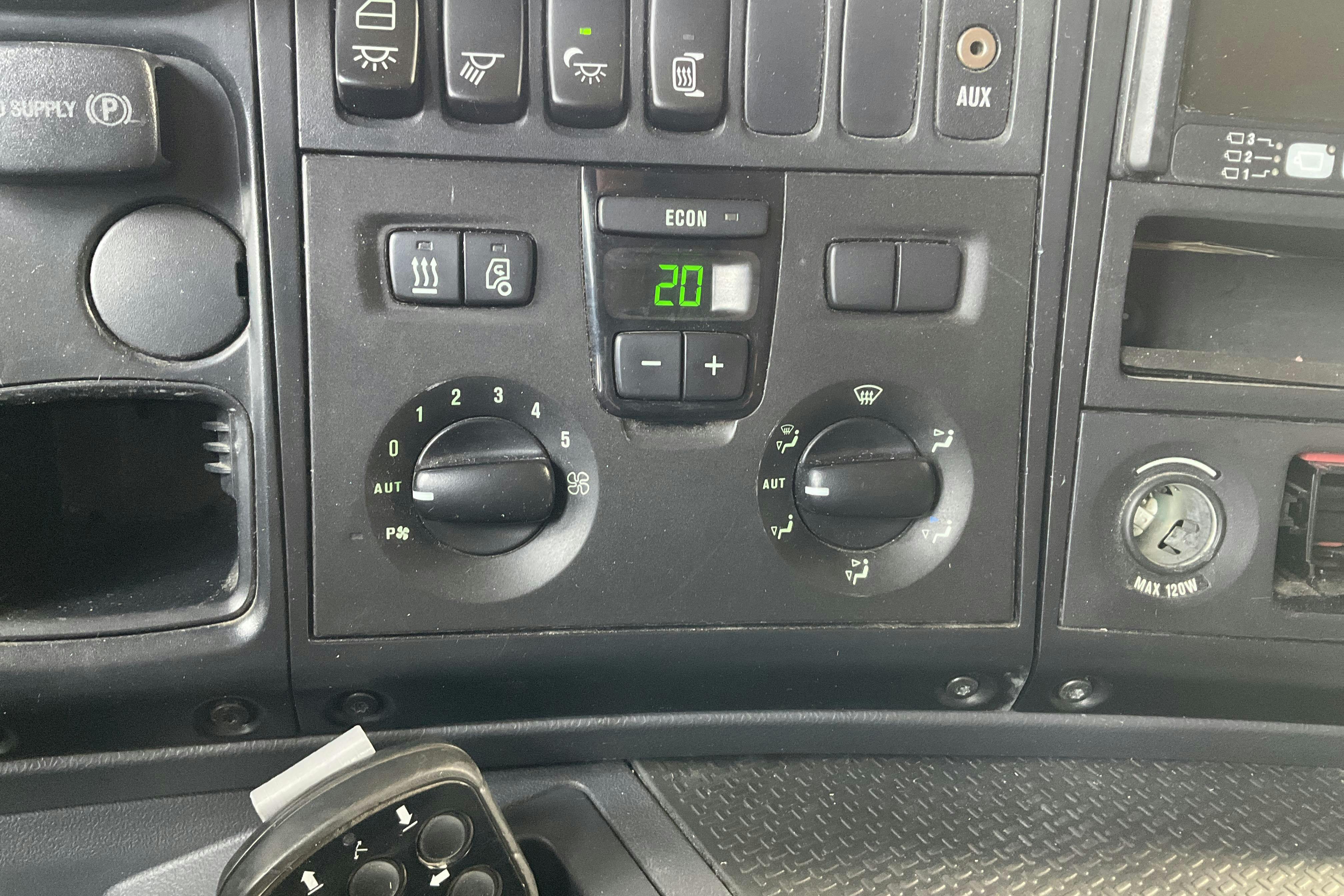 SCANIA P320 - 562 939 km - Automaattinen - 2012