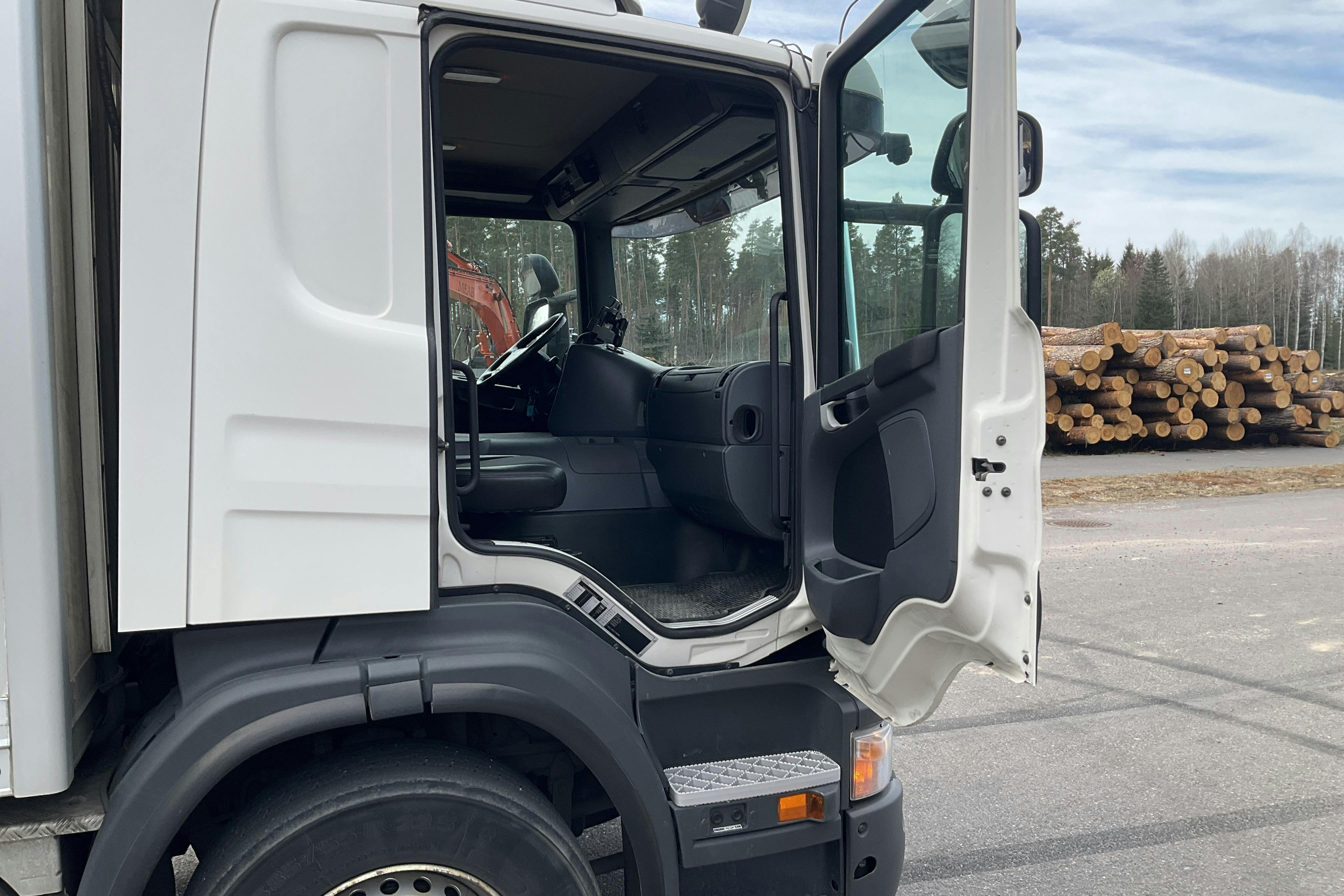 SCANIA P320 - 562 939 km - Automaattinen - 2012