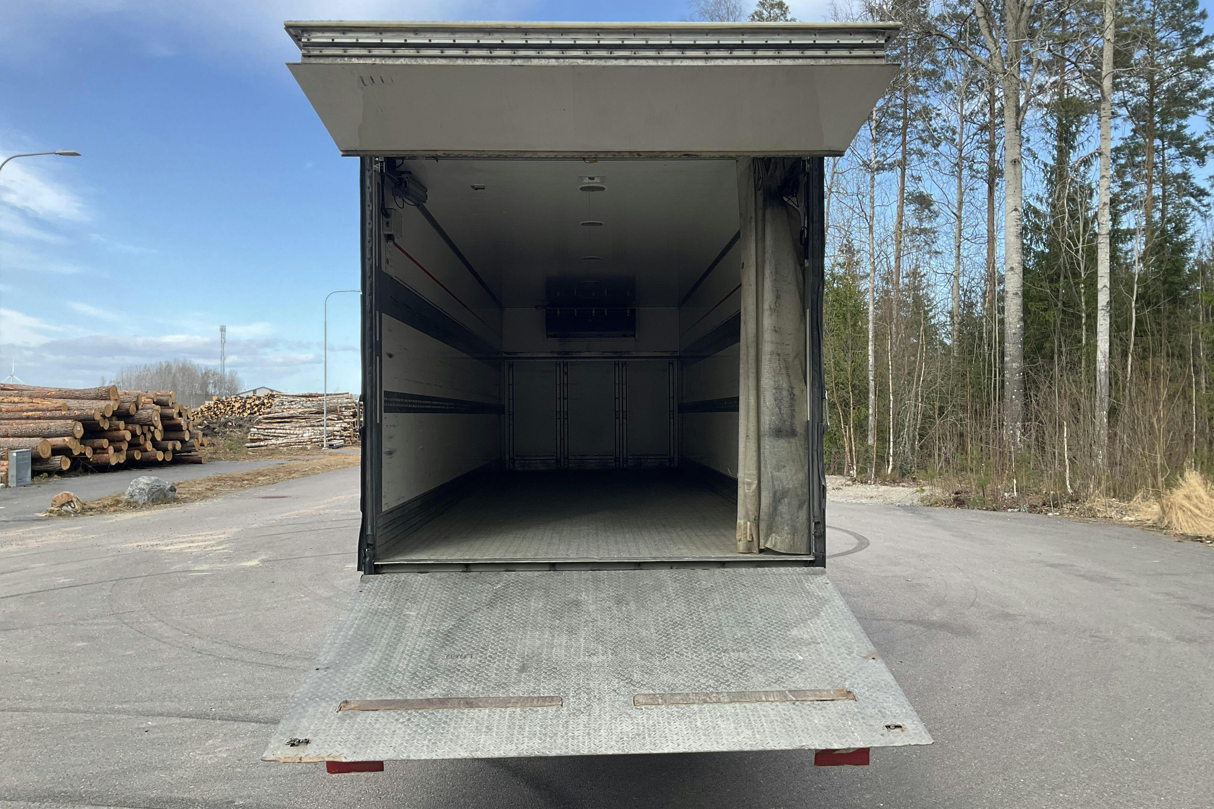 SCANIA P320 - 562 939 km - Automaattinen - 2012