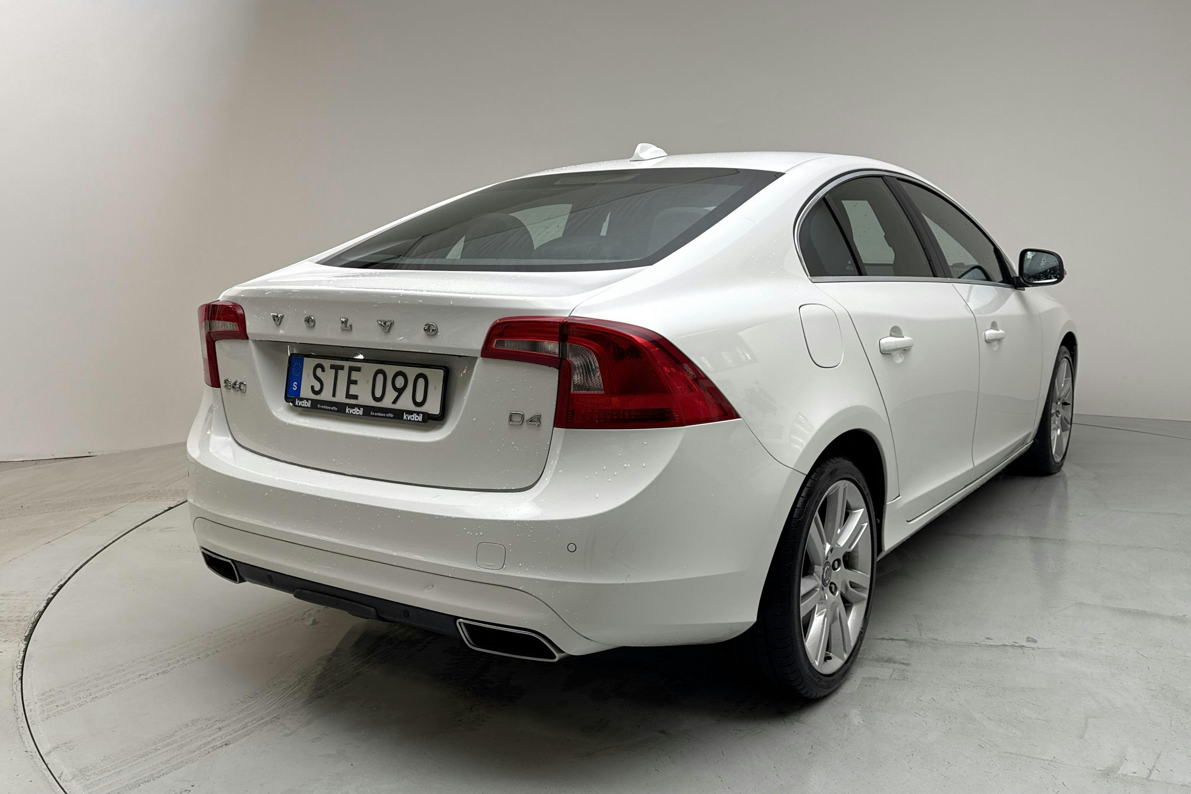 Volvo S60 D4 (181hk) - 213 860 km - Automatic - white - 2014