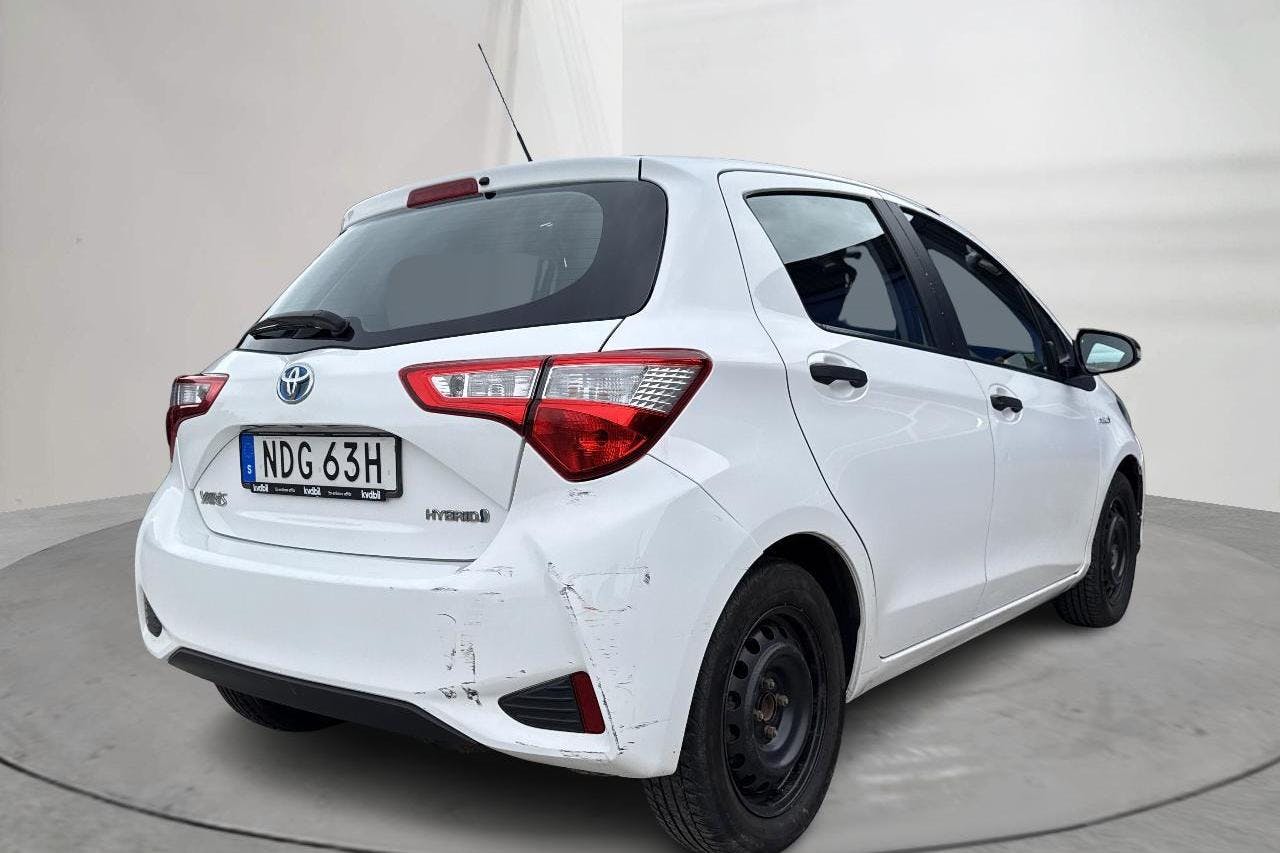 Toyota Yaris 1.5 Hybrid 5dr (101hk) - 18 241 mil - Automat - vit - 2019
