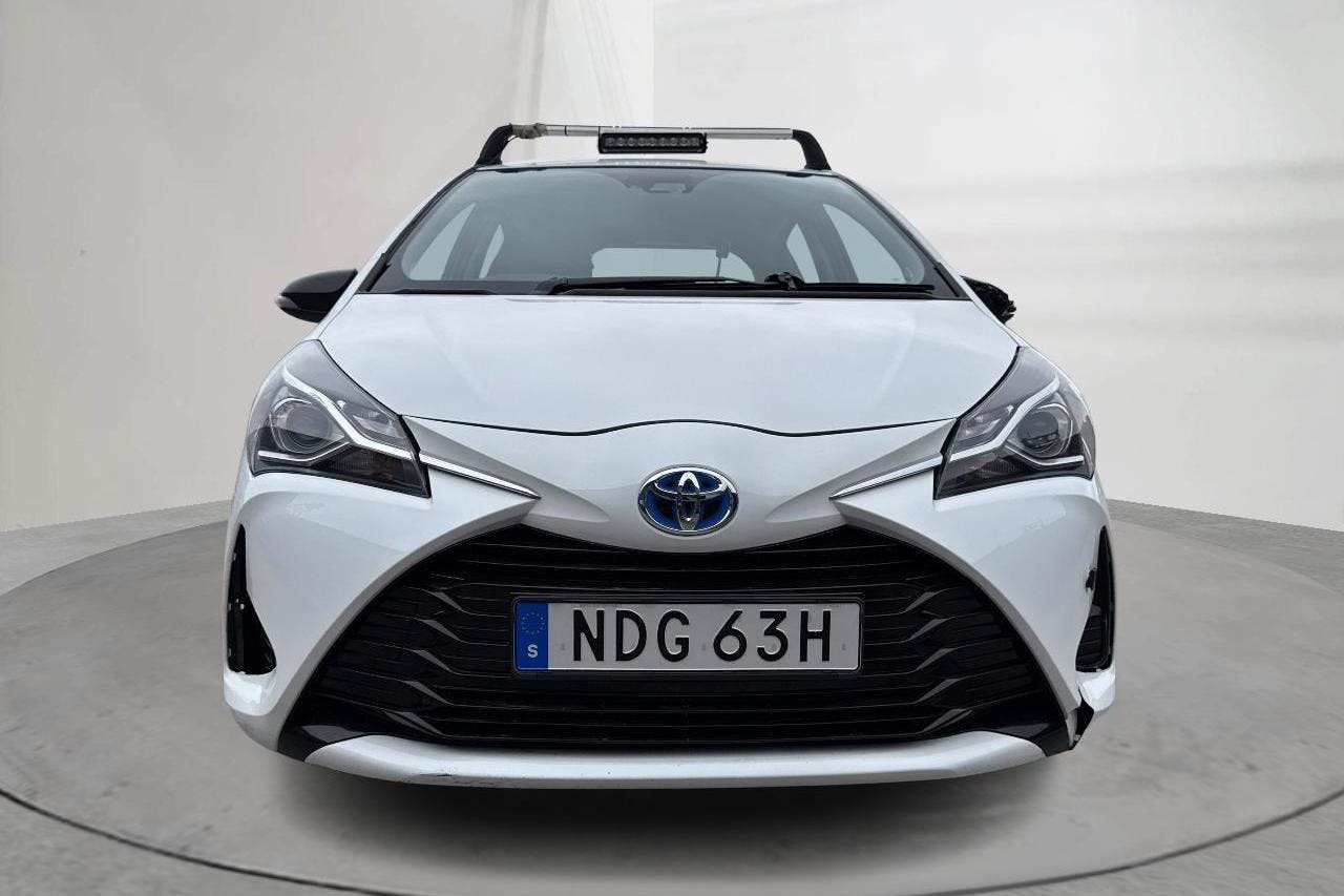 Toyota Yaris 1.5 Hybrid 5dr (101hk) - 18 241 mil - Automat - vit - 2019