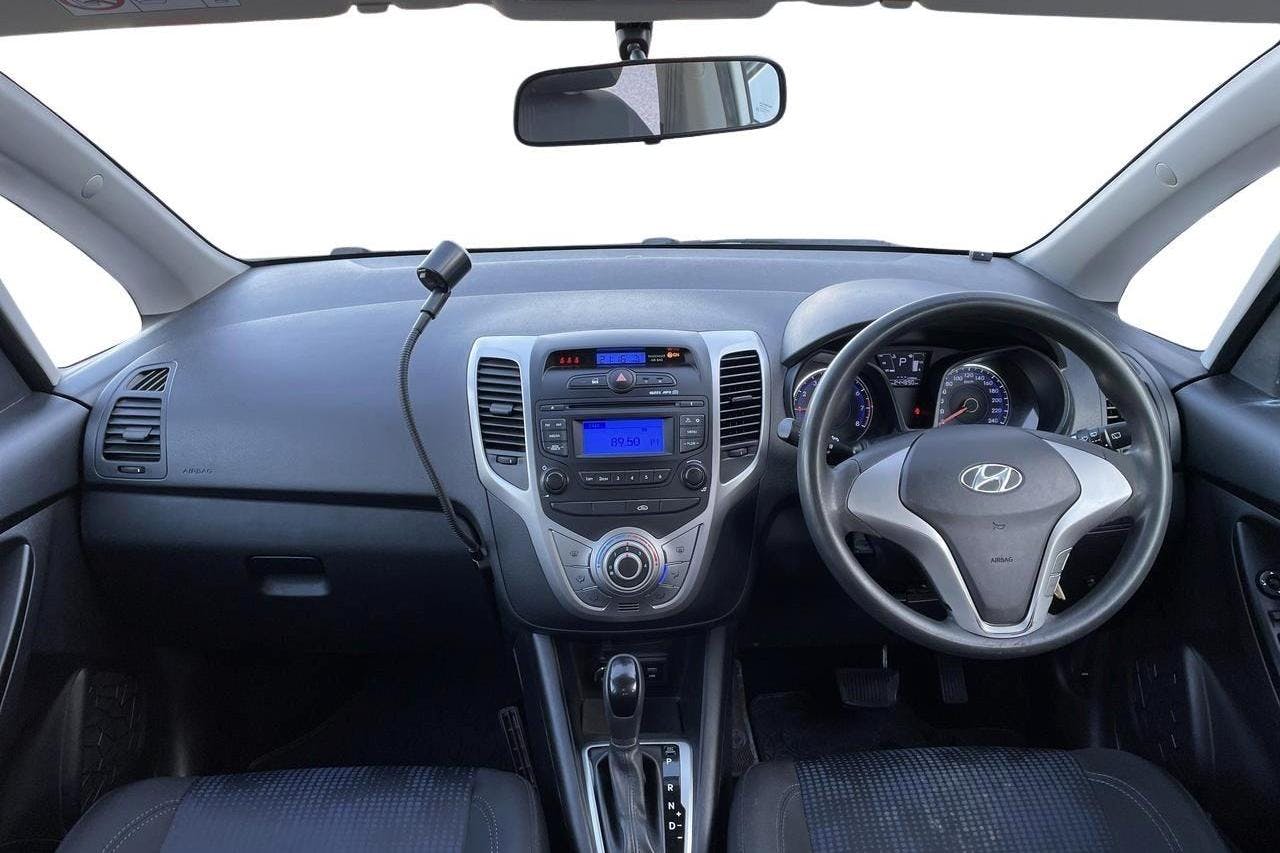 Hyundai ix20 1.6 (125hk) - 244 890 km - Automatic - white - 2016