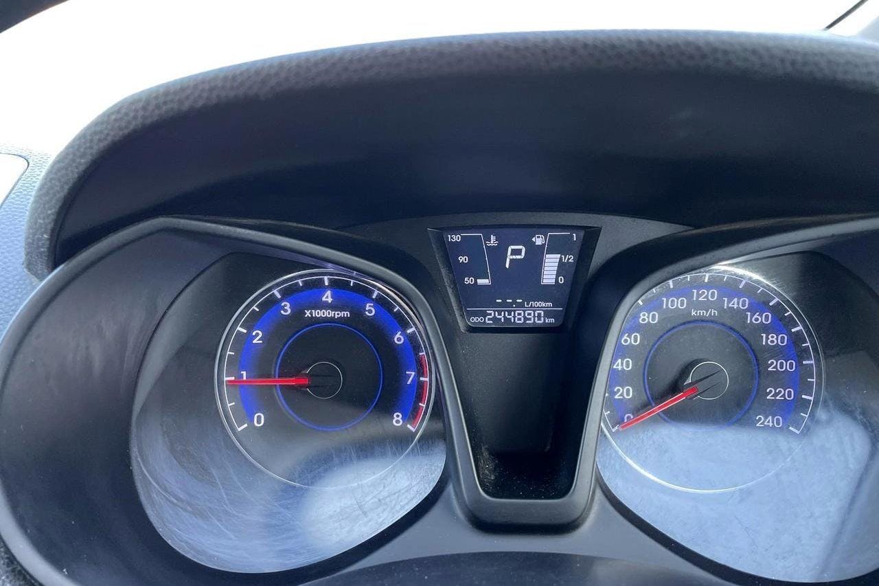 Hyundai ix20 1.6 (125hk) - 244 890 km - Automatic - white - 2016