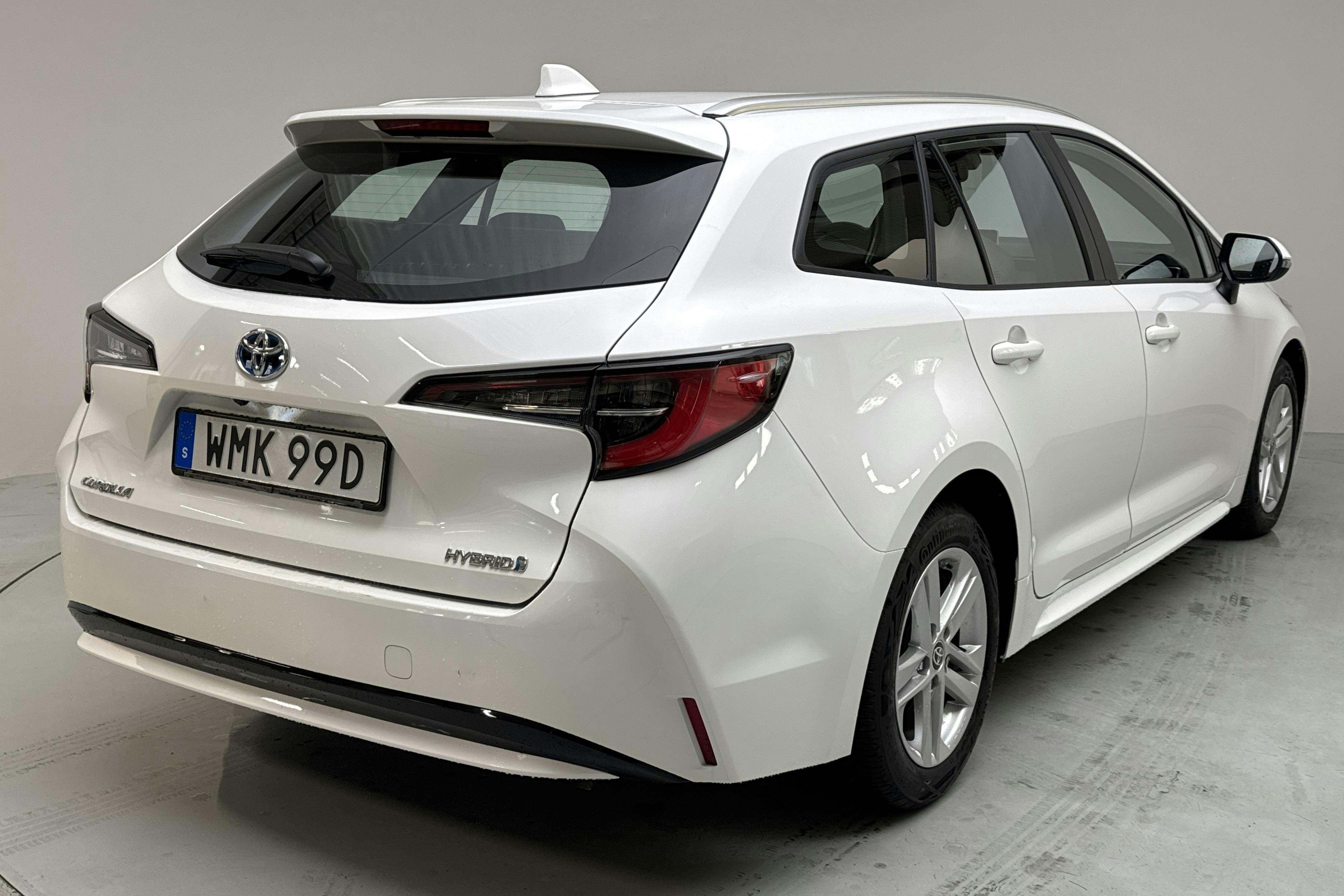 Toyota Corolla 1.8 Hybrid Touring Sports (122hk) - 34 230 km - Automatic - white - 2022