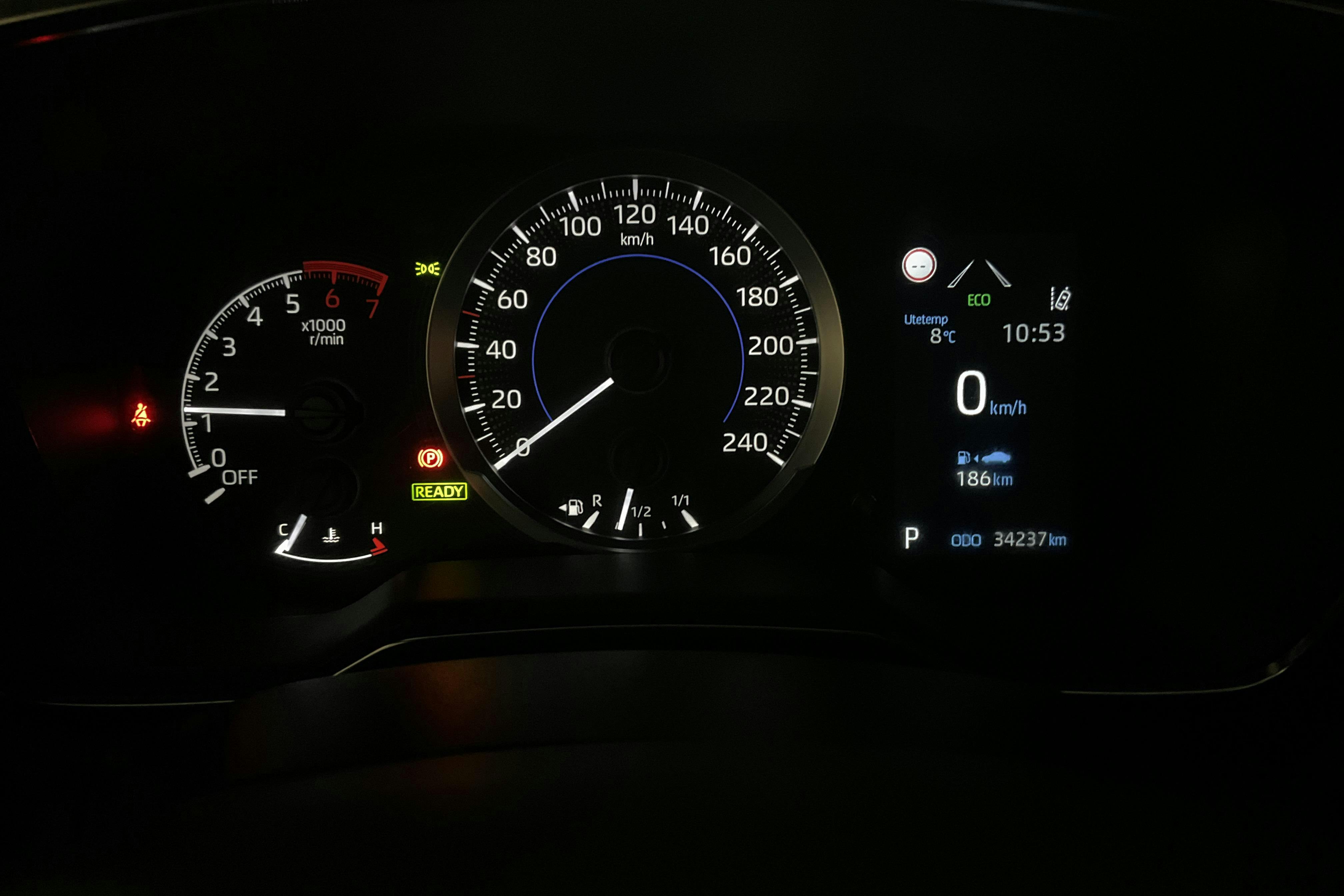 Toyota Corolla 1.8 Hybrid Touring Sports (122hk) - 34 230 km - Automaatne - valge - 2022