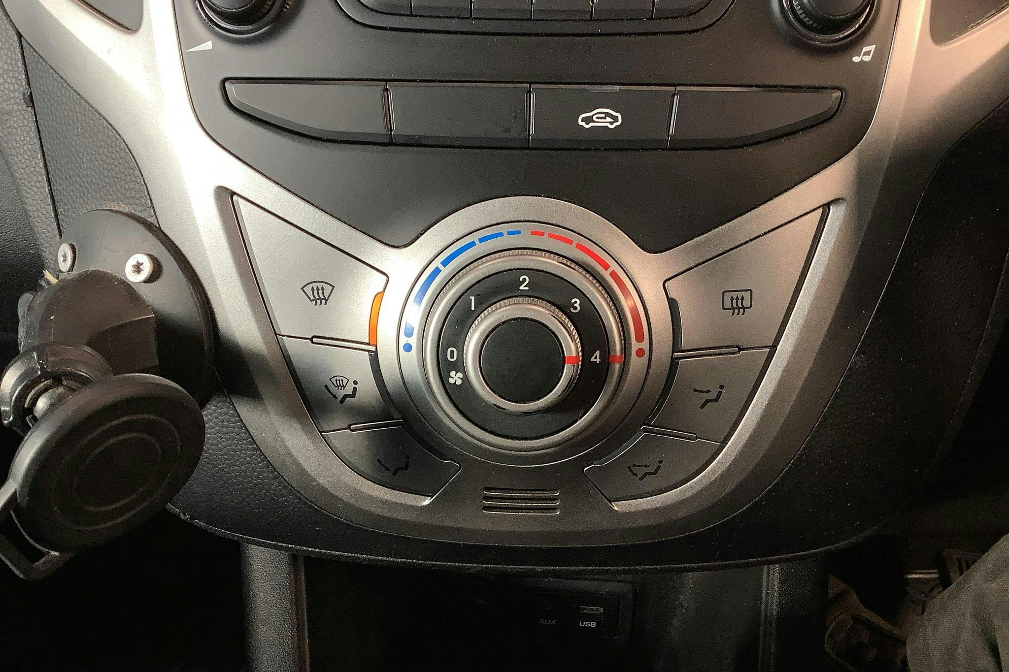 Hyundai ix20 1.6 (125hk) - 147 750 km - Automatic - white - 2016