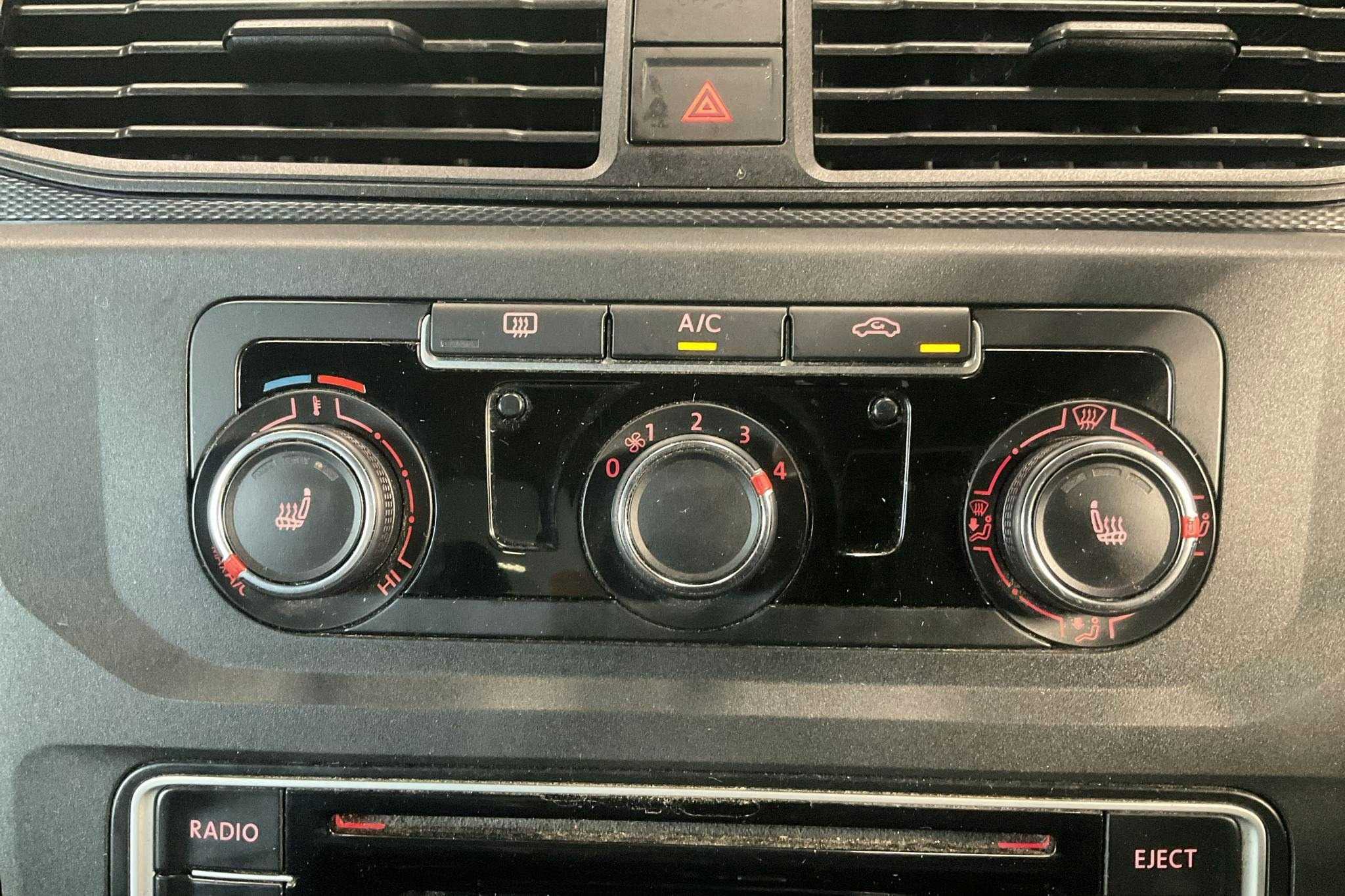 VW Caddy 2.0 TDI Skåp (102hk) - 300 540 km - Automaattinen - valkoinen - 2018