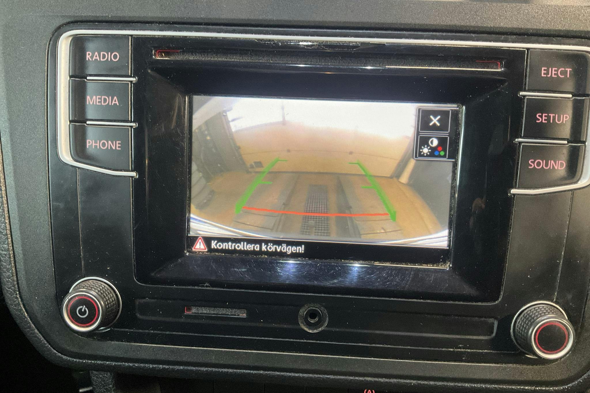 VW Caddy 2.0 TDI Skåp (102hk) - 300 540 km - Automaattinen - valkoinen - 2018