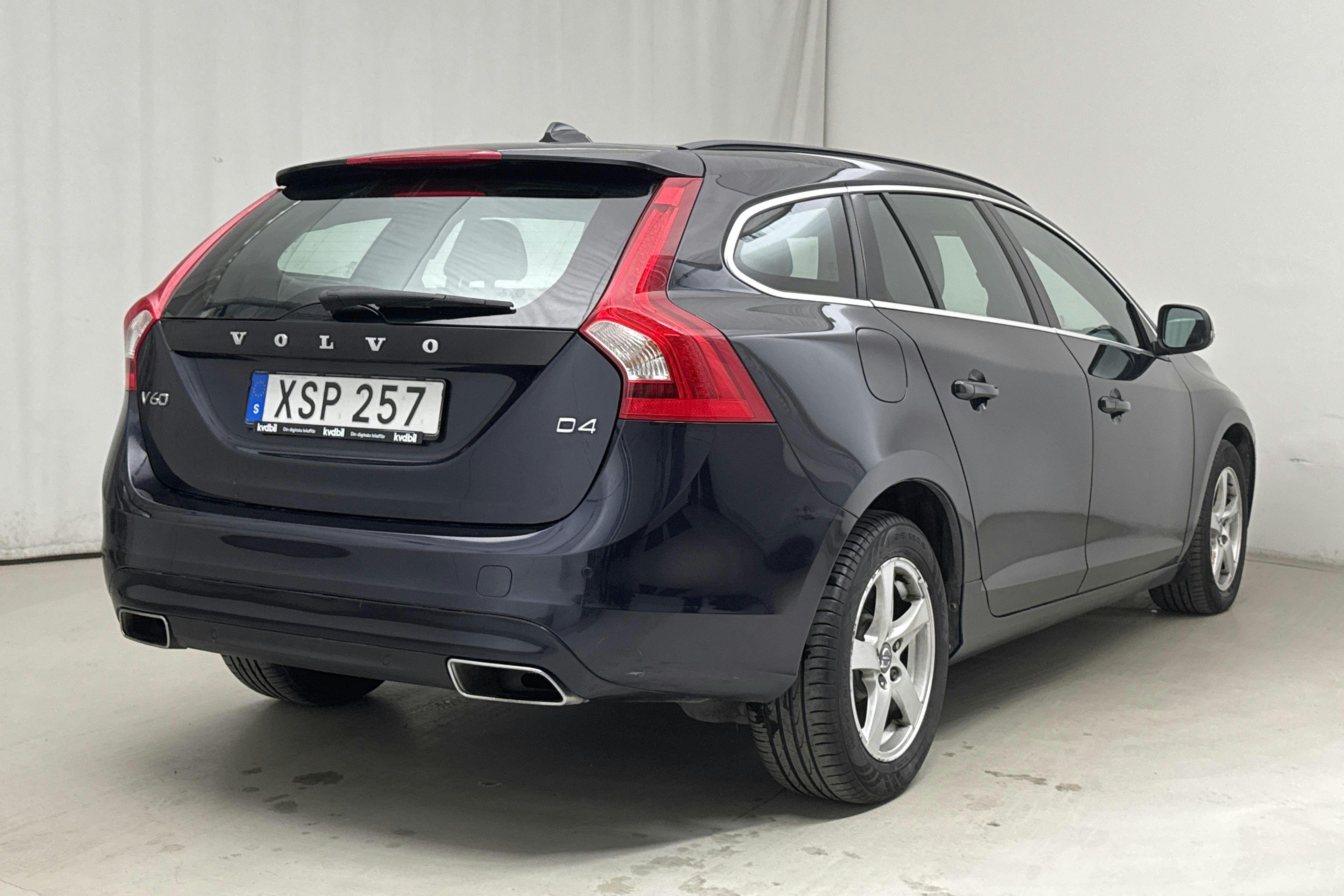 Volvo V60 D4 (190hk) - 191 620 km - Automatyczna - Dark Blue - 2016