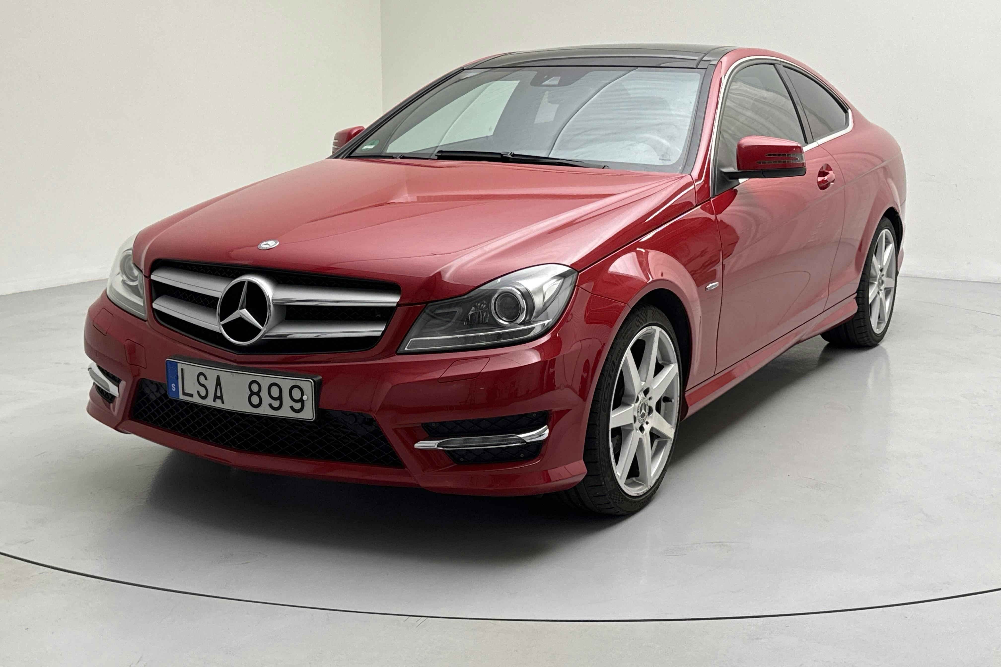 Mercedes C 250 C204 (204hk) - 76 530 km - Automaatne - Light Red - 2011