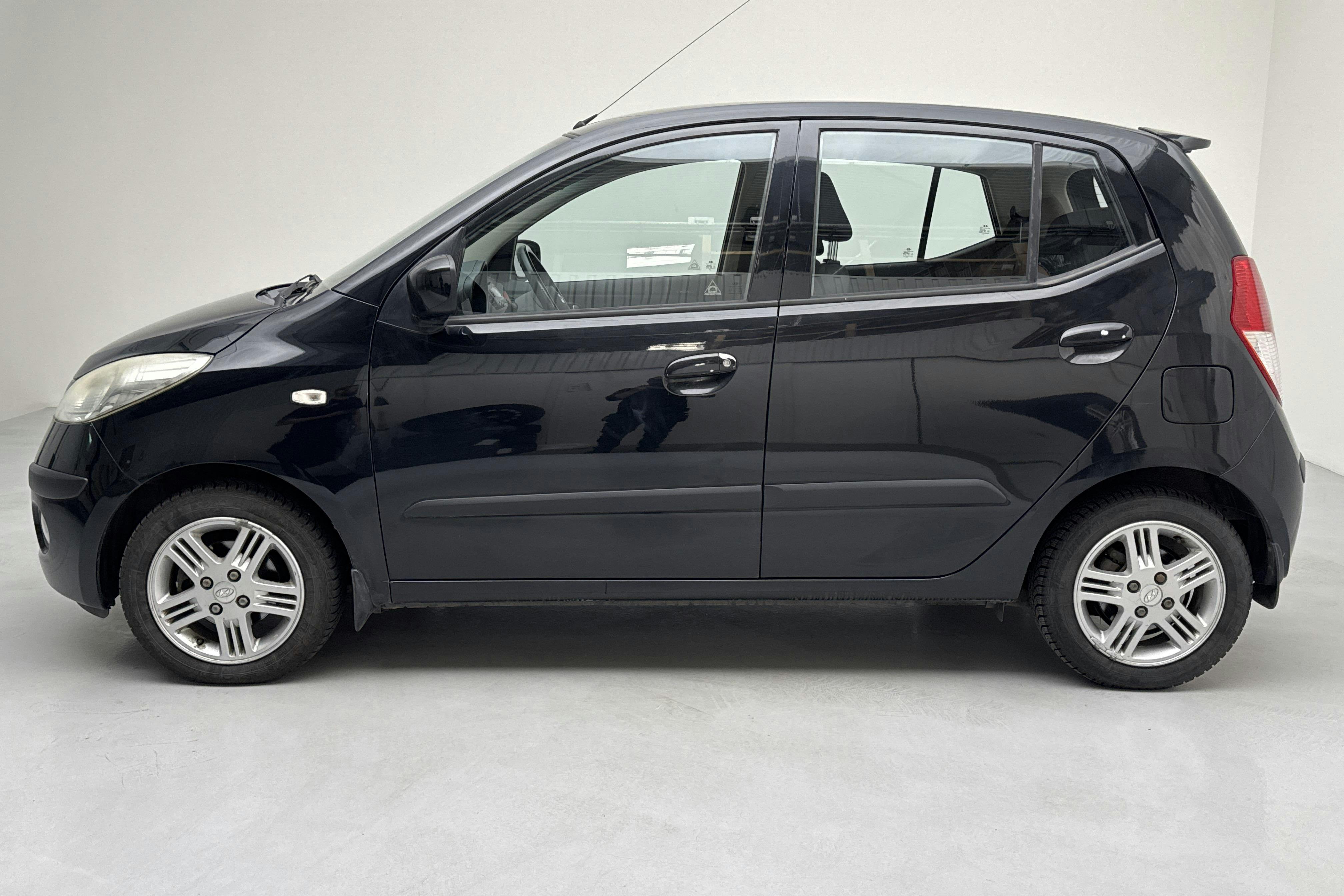 Hyundai i10 1.2 (78hk) - 161 370 km - Käsitsi - must - 2009