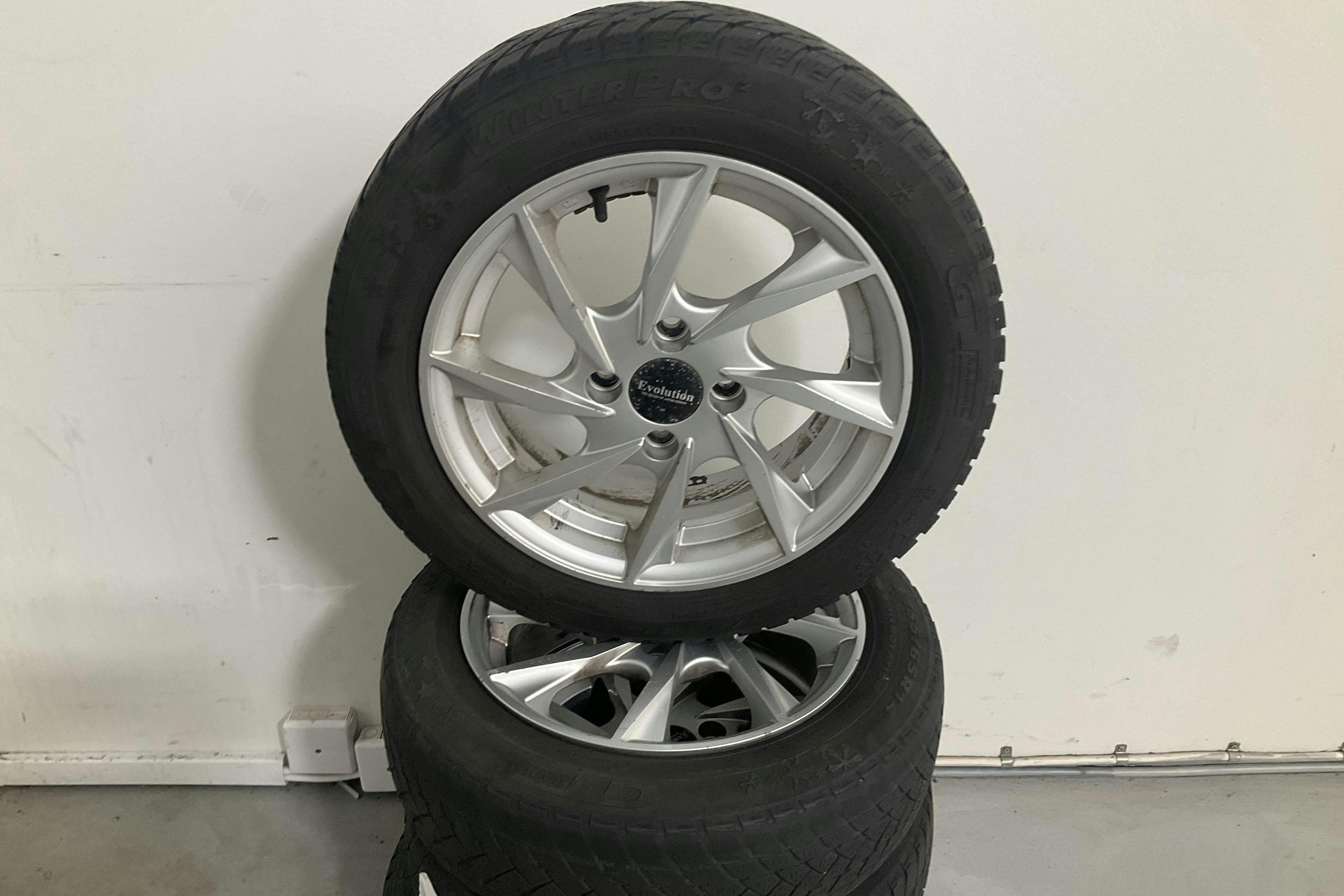 Hyundai i10 1.2 (78hk) - 161 370 km - Käsitsi - must - 2009