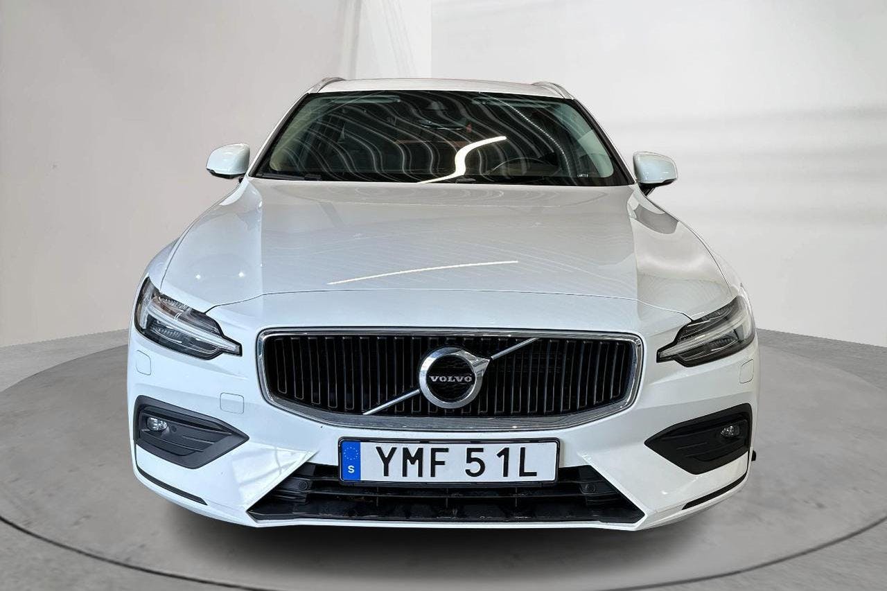 Volvo V60 B4 Mildhybrid, Diesel (197hk) - 10 507 mil - Automat - vit - 2021