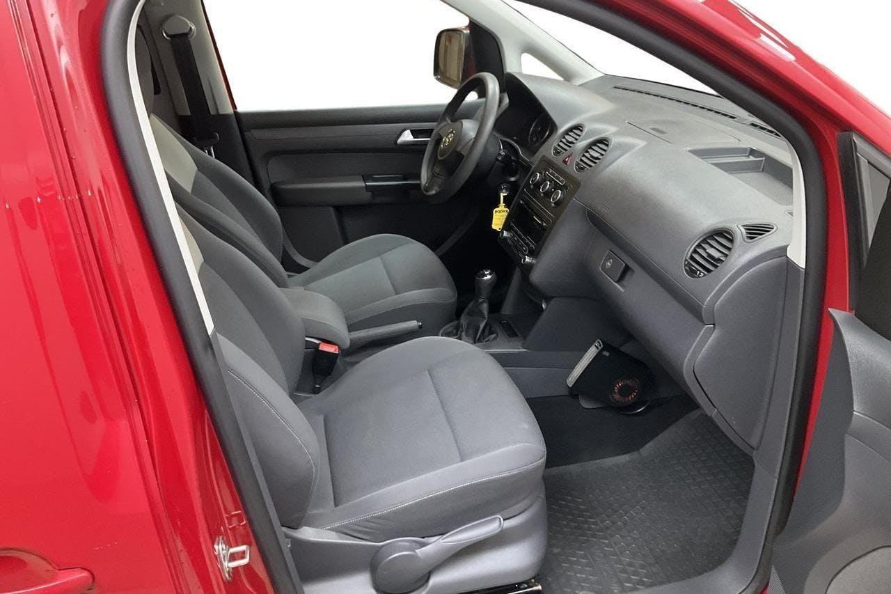 VW Caddy Life 1.2 TSI (105hk) - 116 320 km - Käsitsi - punane - 2014