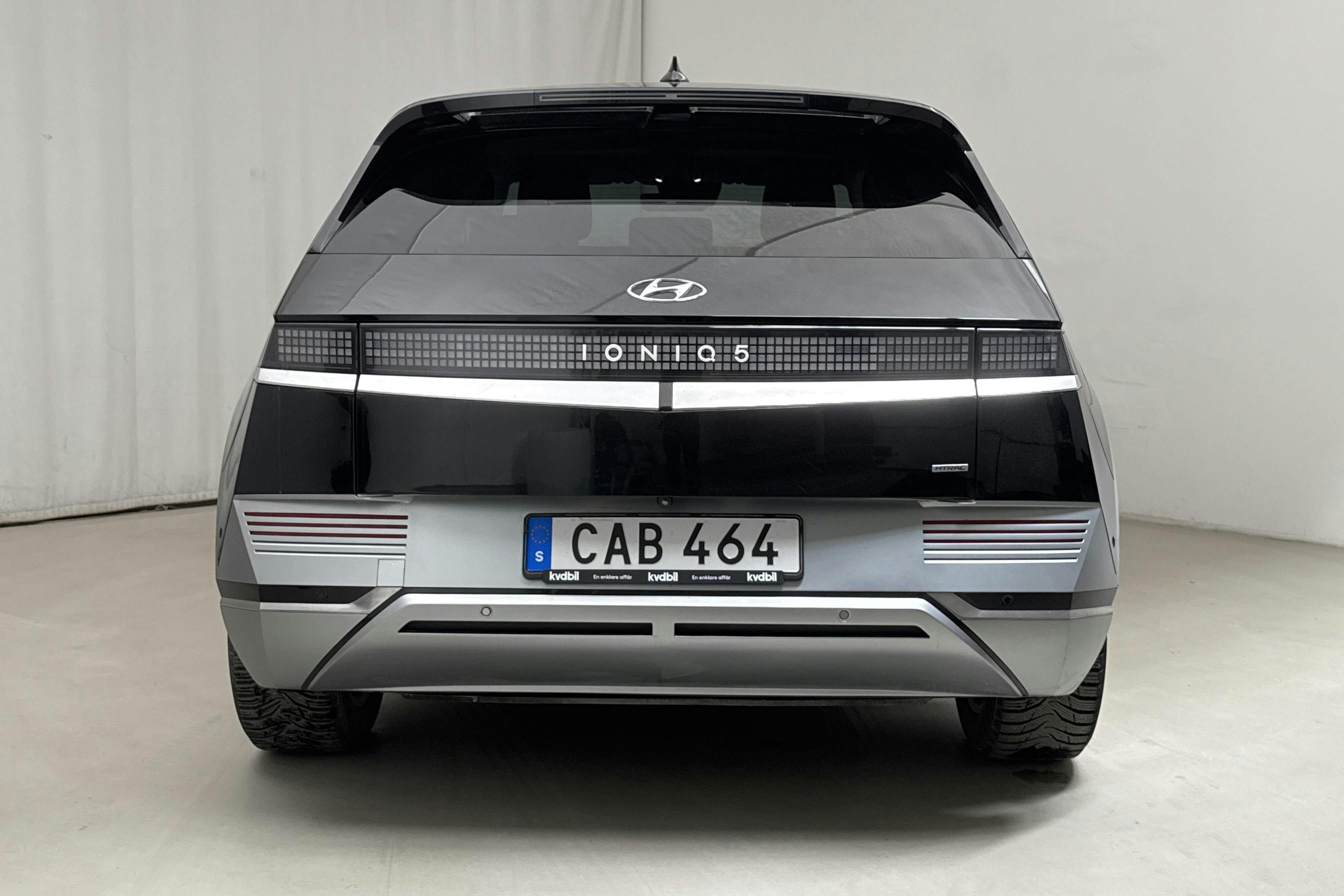 Hyundai IONIQ 5 73 kWh AWD (305hk) - 64 680 km - Automatic - black - 2022