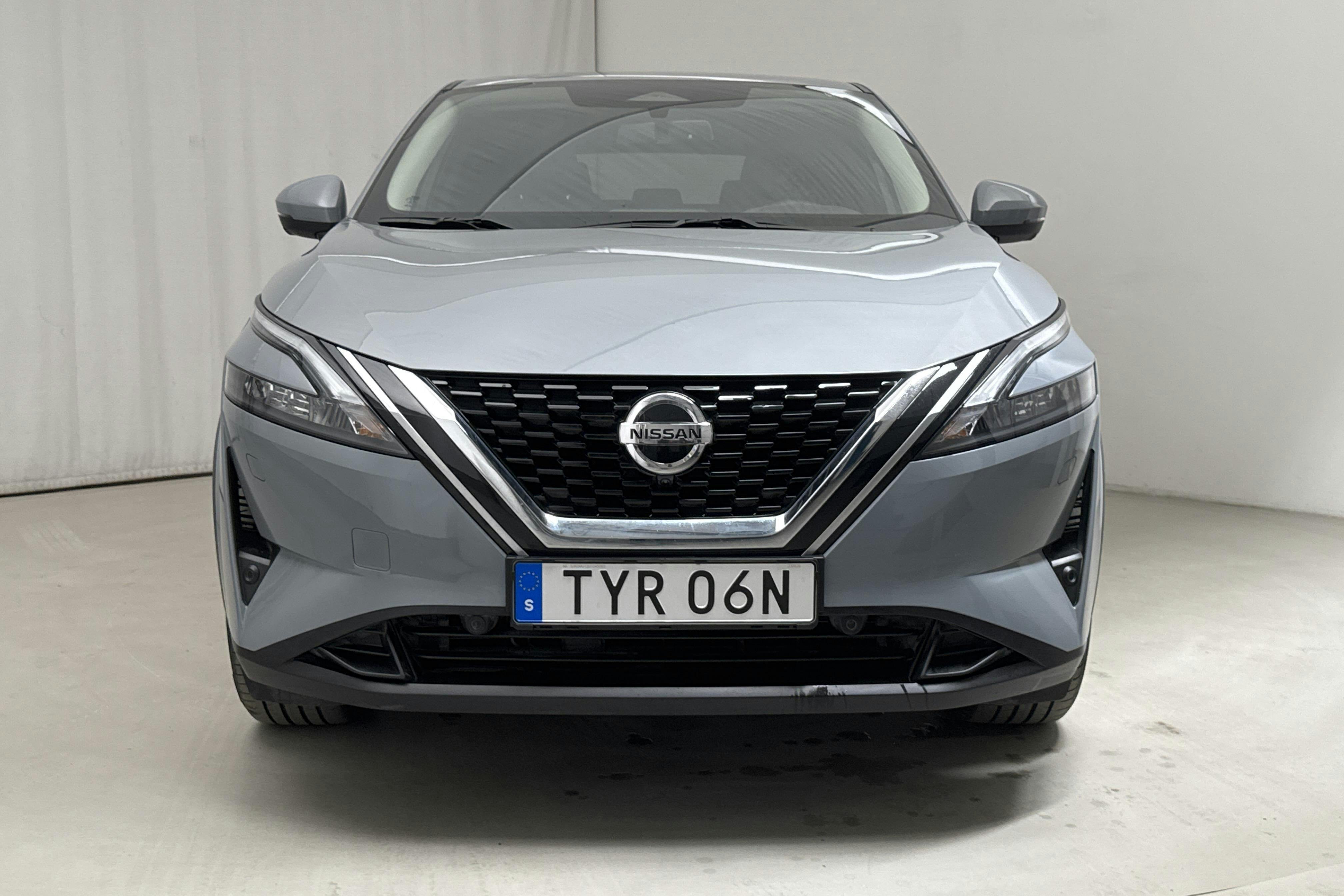 Nissan Qashqai 1.3 MHEV (158hk) - 4 939 mil - Automat - Light Grey - 2022