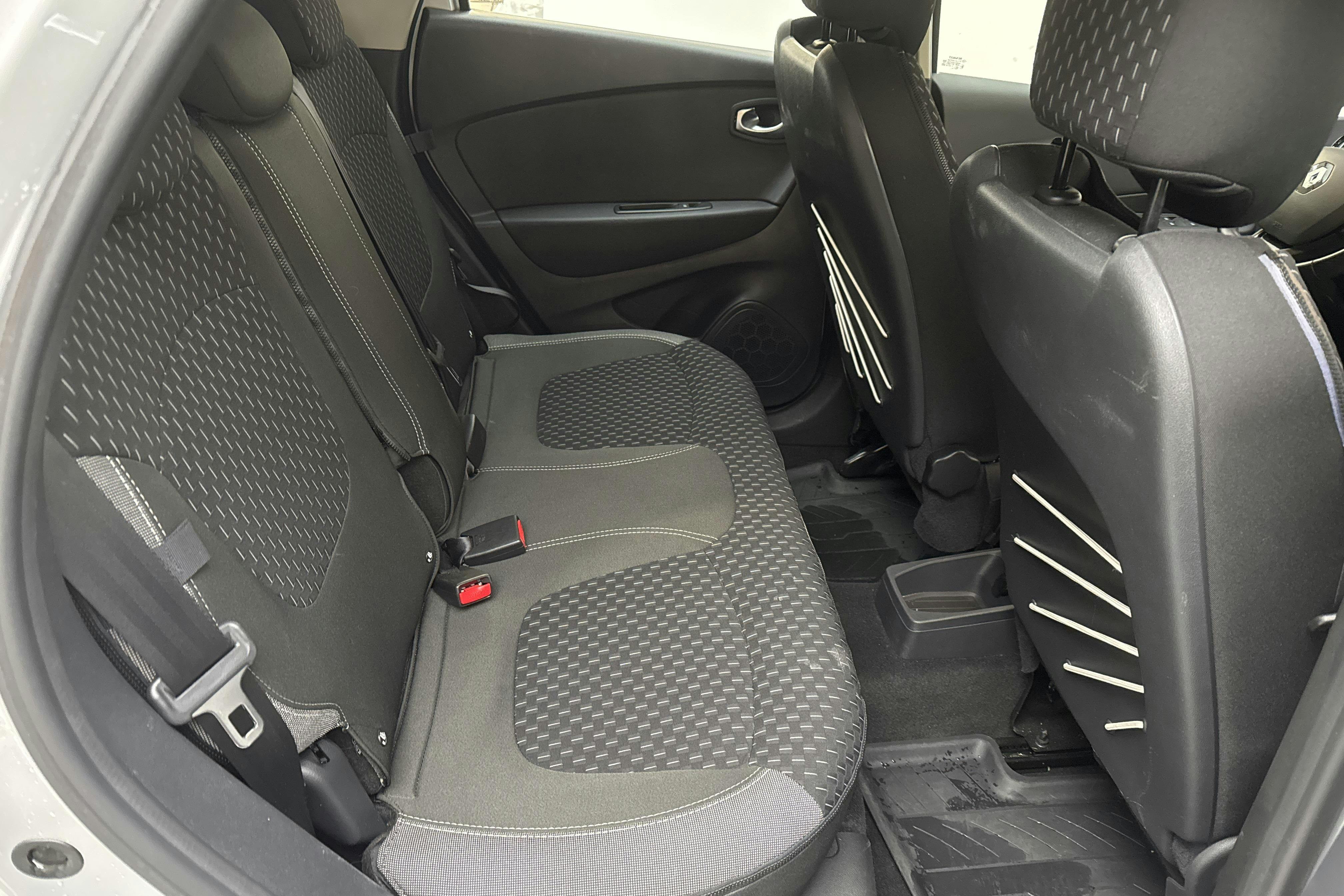 Renault Captur 0.9 TCe (90hk) - 6 870 mil - Manuell - 2019