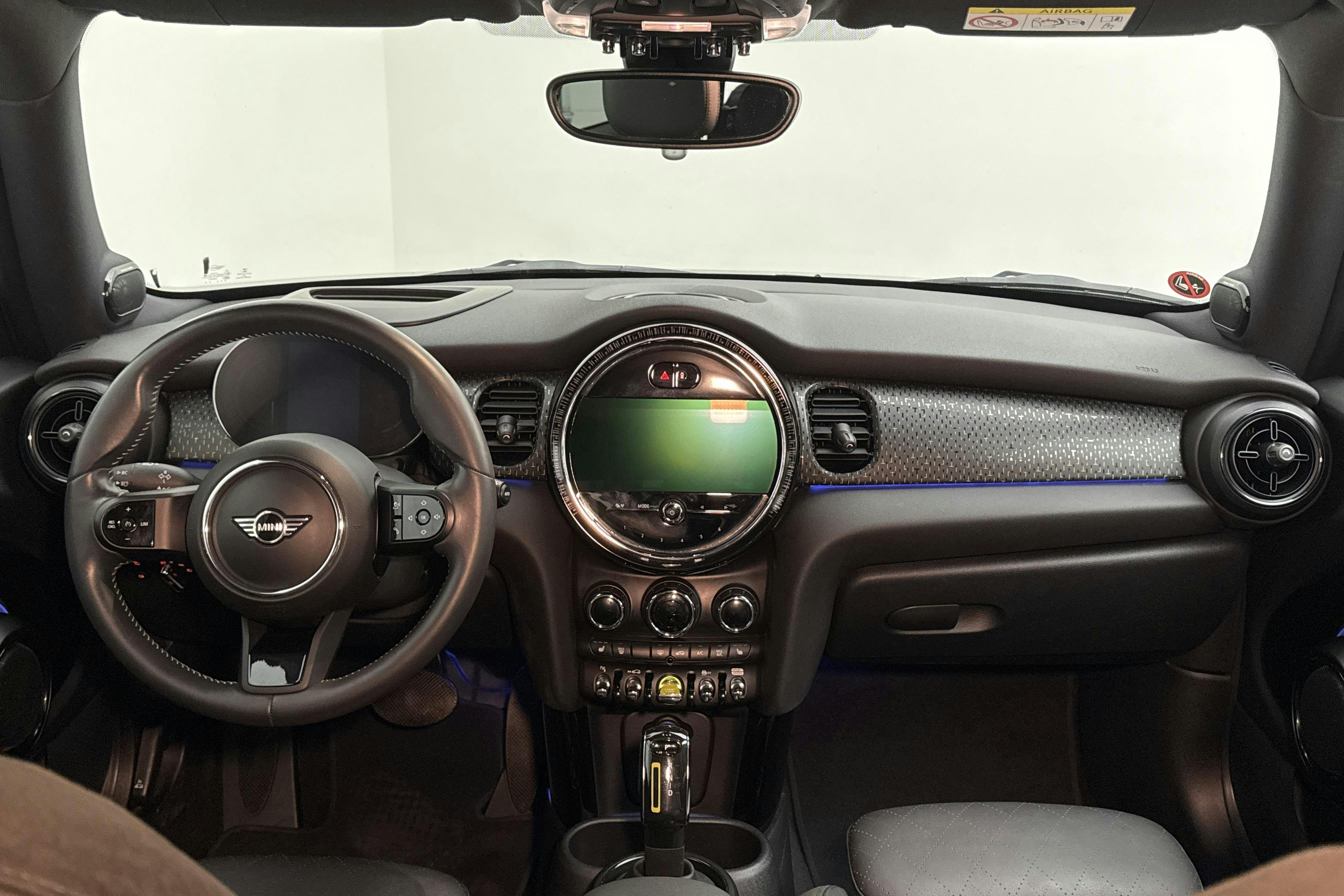 MINI Cooper SE, F56 LCI (184hk) - 23 890 km - Automaatne - must - 2023