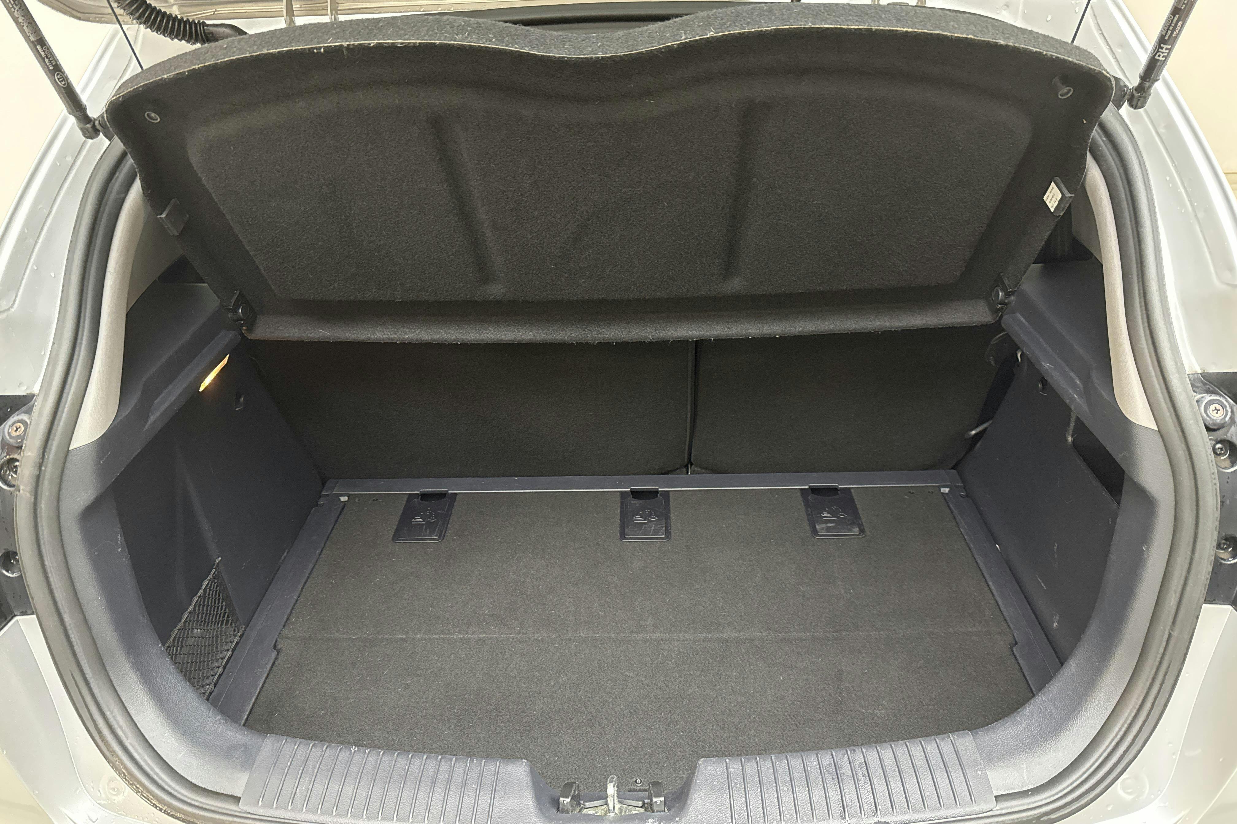 KIA Rio 1.2 (85hk) - 98 890 km - Manual - gray - 2016