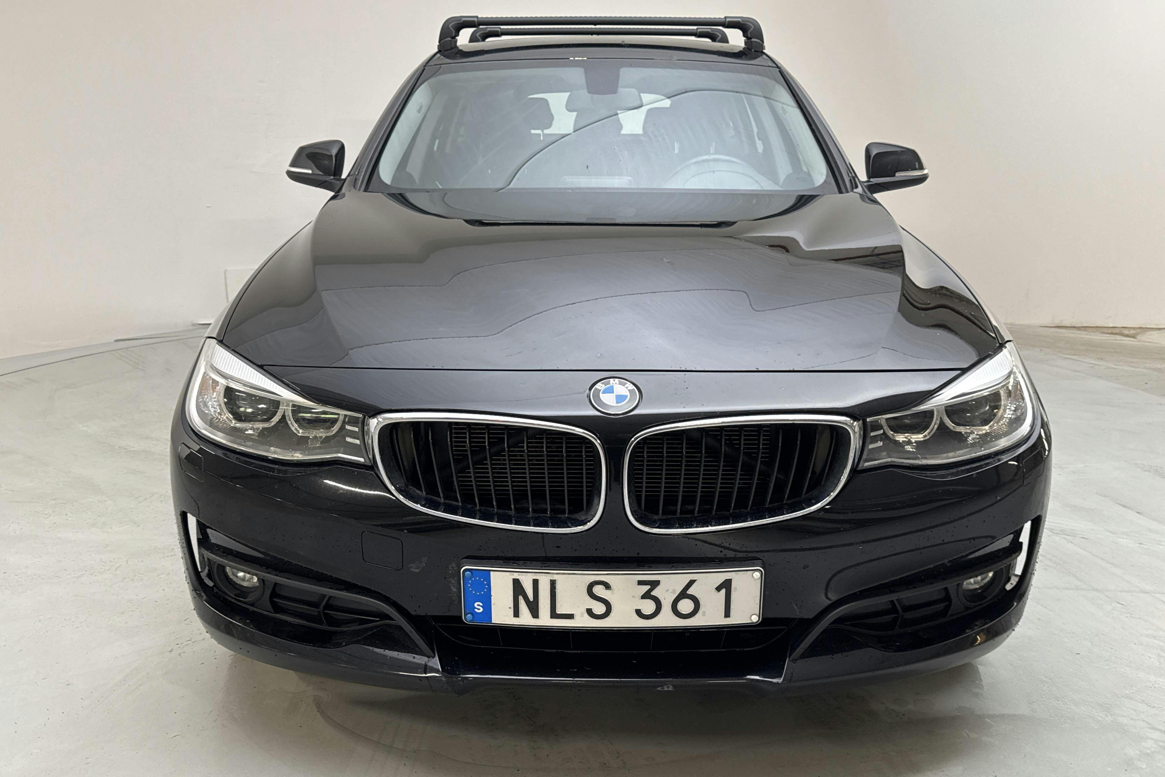 BMW 318d GT, F34 (143hk) - 135 000 km - Manual - black - 2014