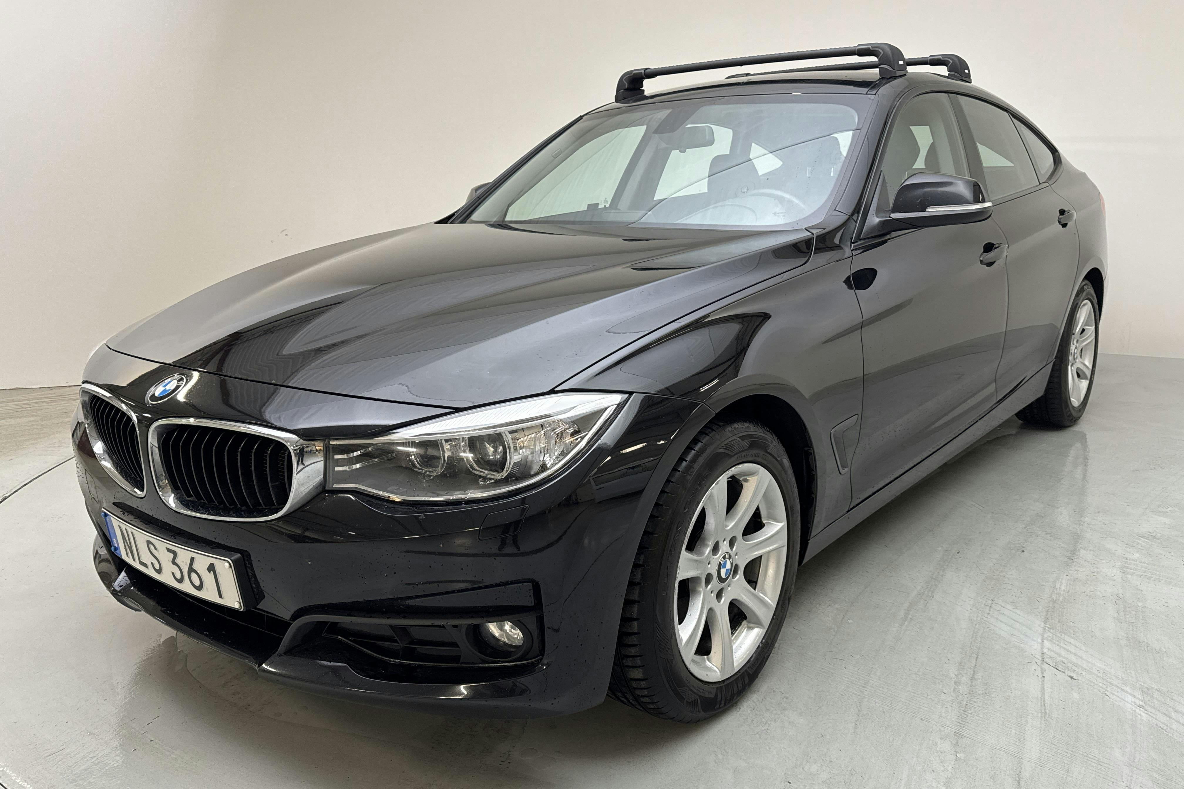 BMW 318d GT, F34 (143hk) - 13 500 mil - Manuell - svart - 2014