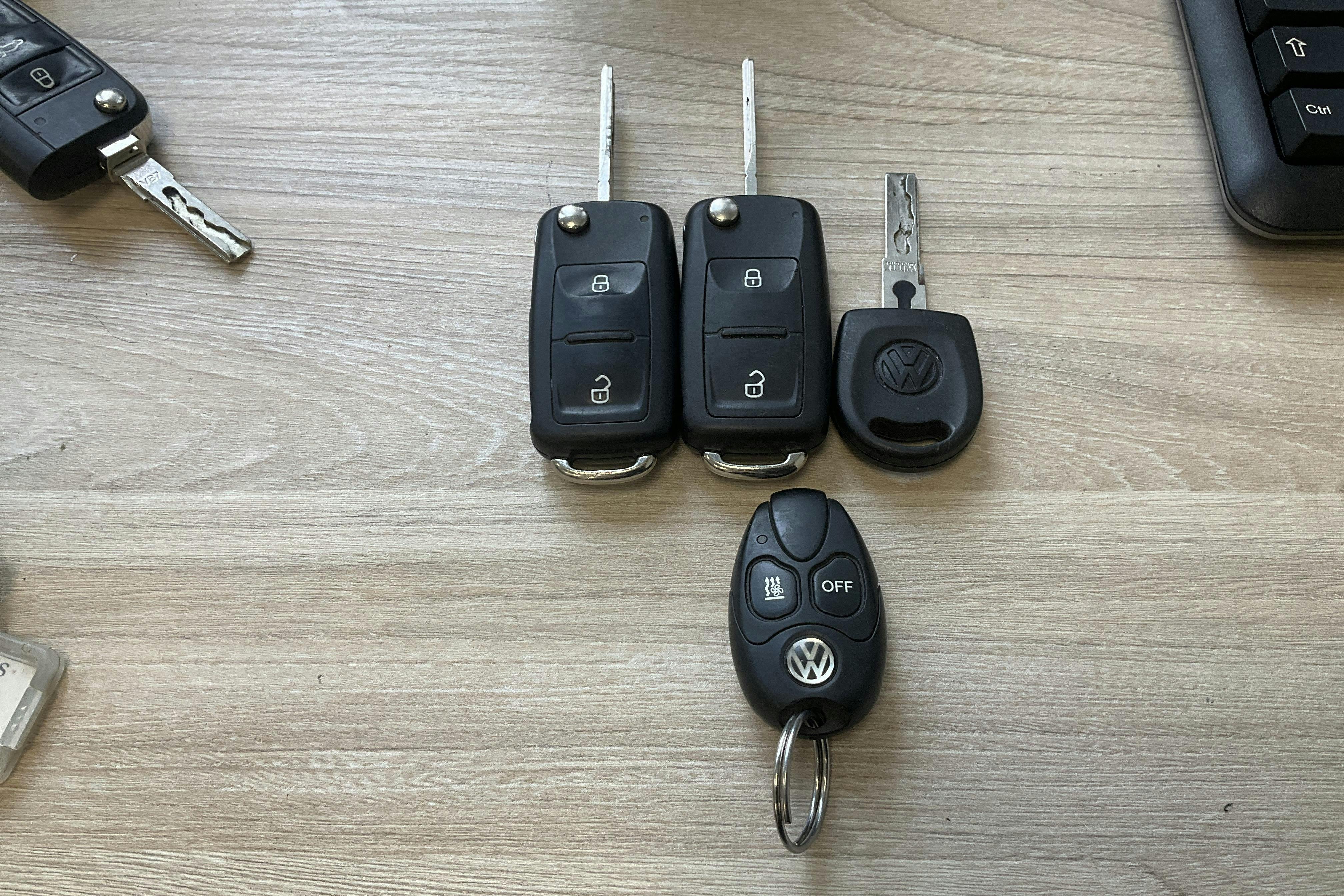 VW Transporter T6 2.0 TDI BMT Skåp 4MOTION (150hk) - 123 720 km - Automaatne - valge - 2016