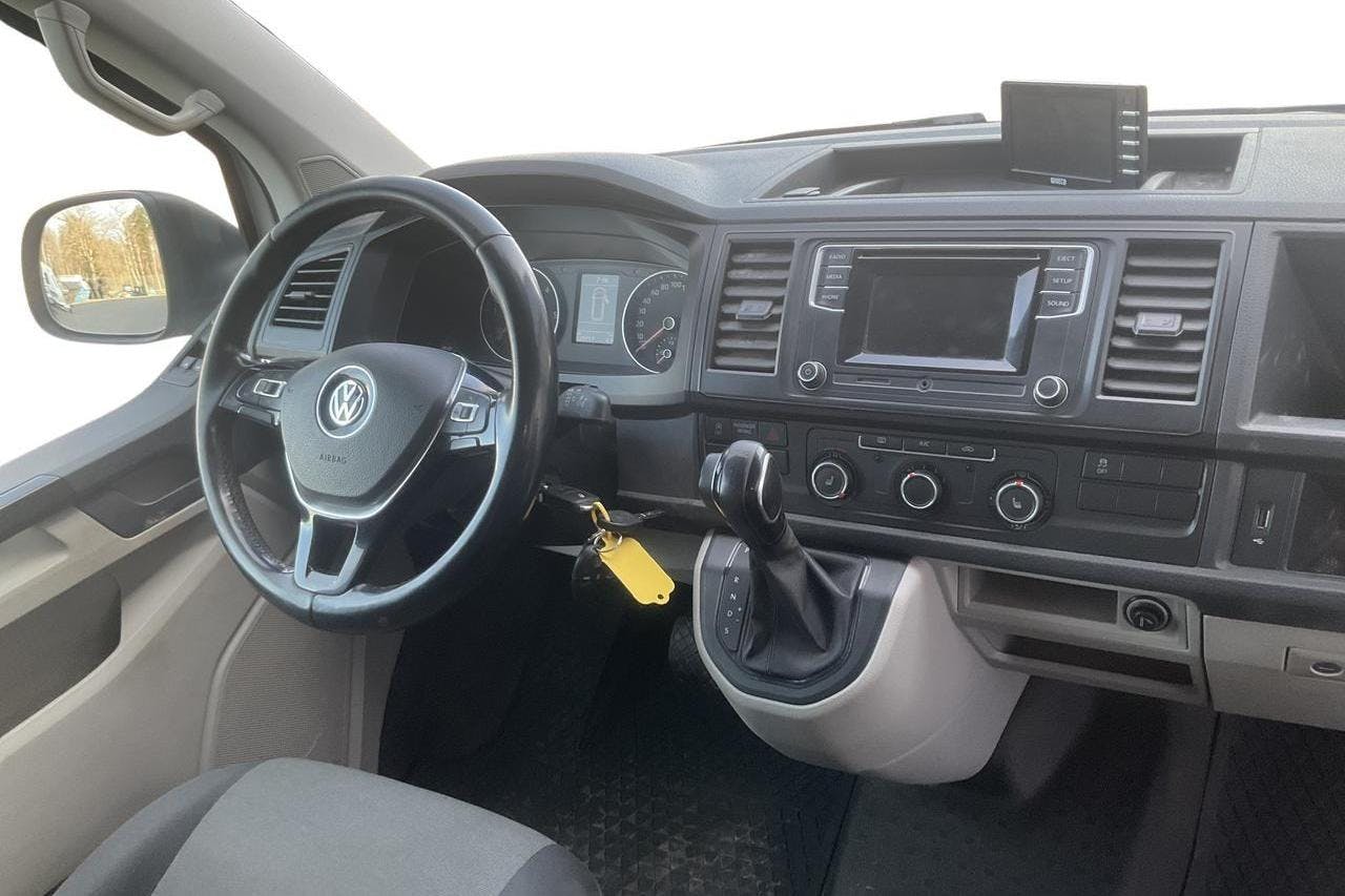 VW Transporter T6 2.0 TDI BMT Skåp 4MOTION (150hk) - 123 720 km - Automaatne - valge - 2016
