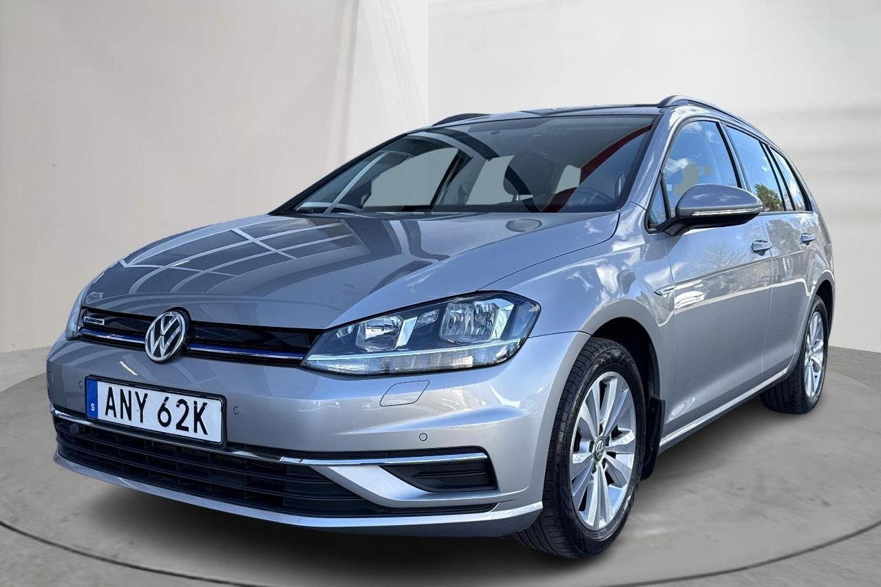 VW Golf VII 1.5 TGI Sportscombi (130hk) - 6 425 mil - Manuell - silver - 2019