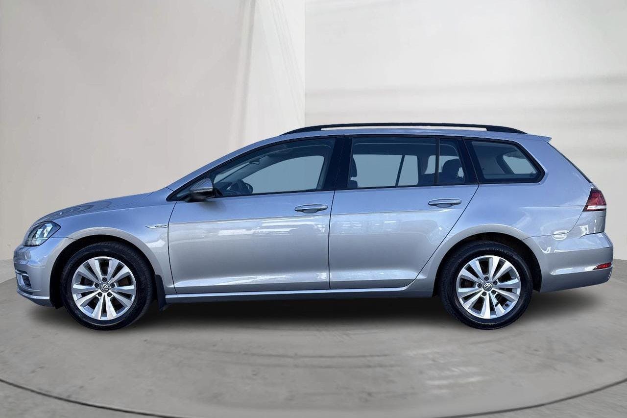 VW Golf VII 1.5 TGI Sportscombi (130hk) - 6 425 mil - Manuell - silver - 2019