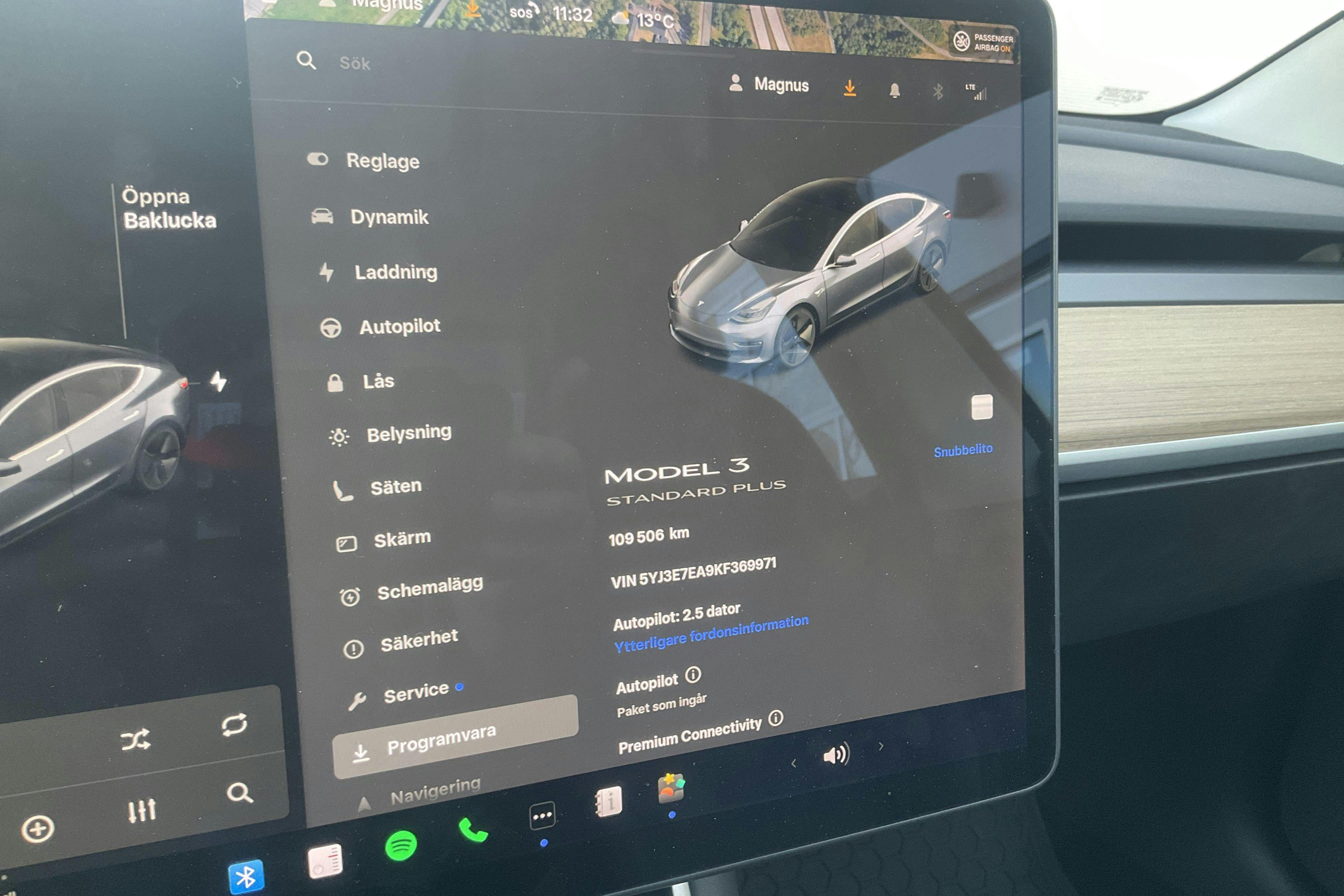 Tesla Model 3 Standard Range RWD - 109 500 km - Automatic - gray - 2019