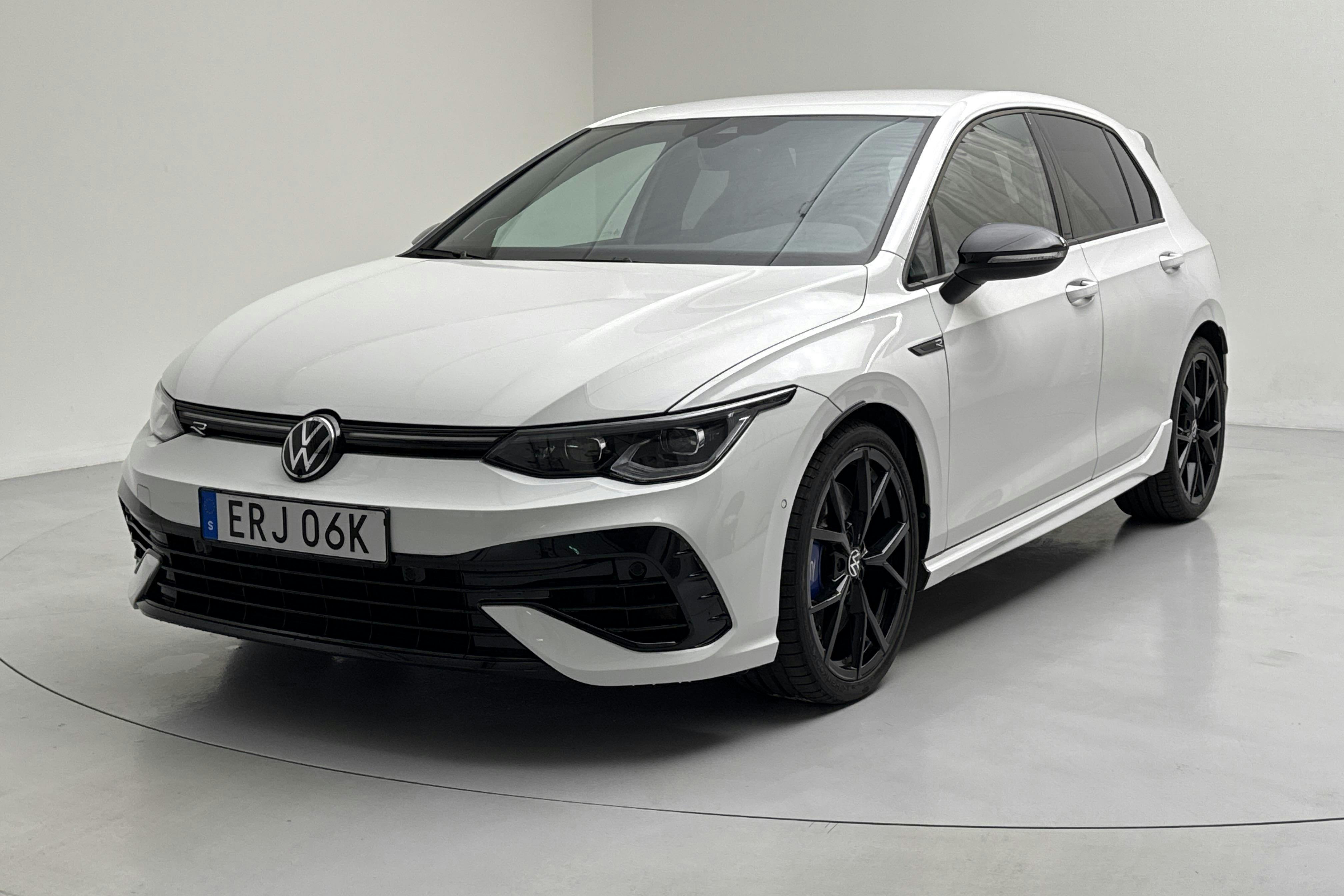 VW Golf VIII R 4-Motion (320hk) - 12 390 km - Automatic - white - 2022