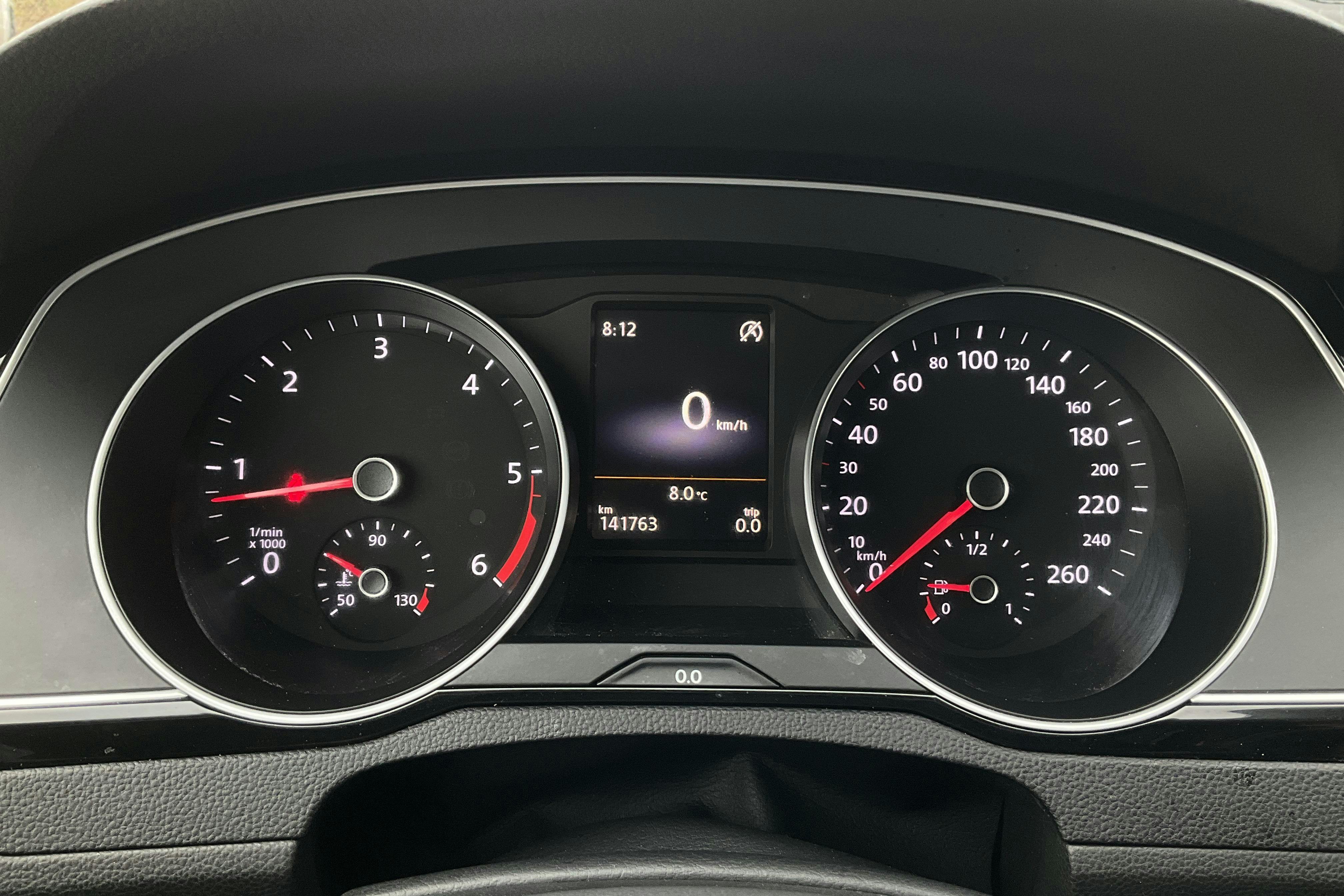 VW Passat 2.0 TDI Sportscombi (190hk) - 141 760 km - Automatic - white - 2016