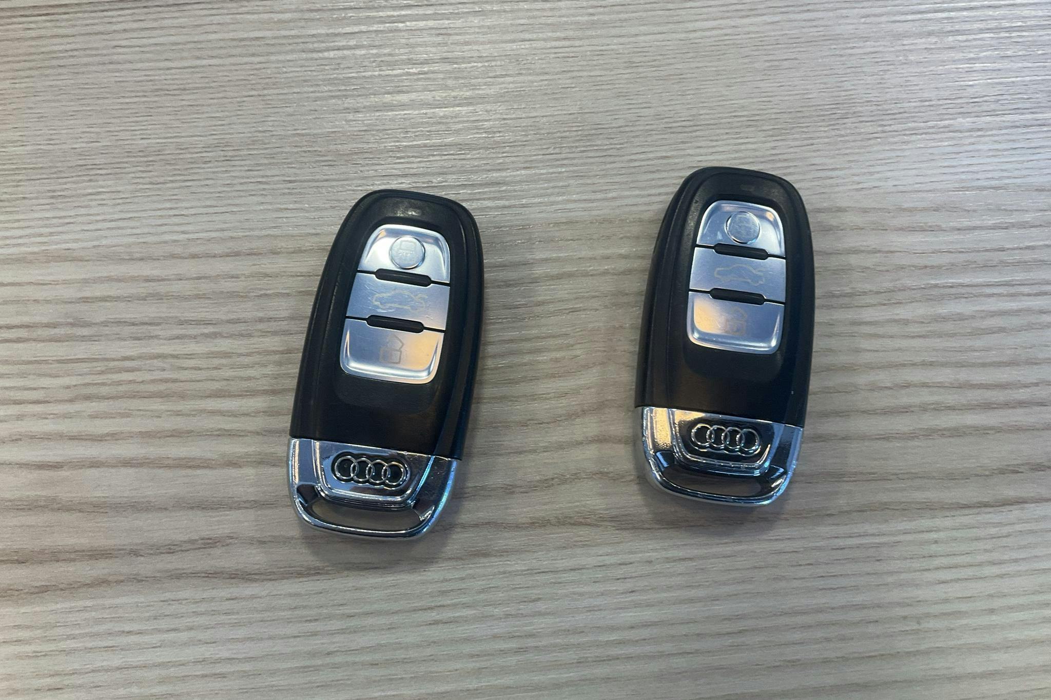 Audi A6 2.0 TDI Avant (177hk) - 124 850 km - Automatyczna - srebro - 2014