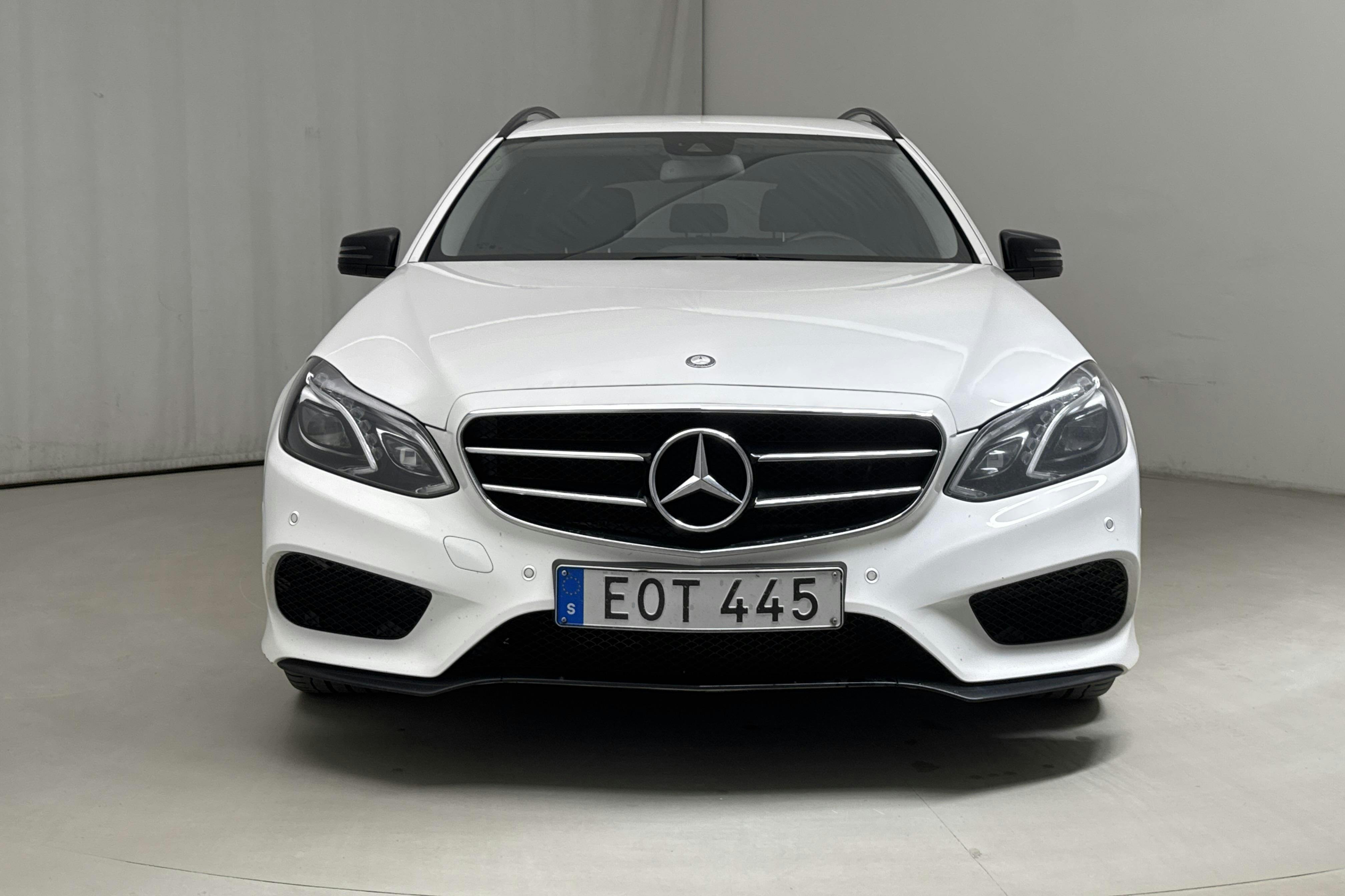 Mercedes E 250 BlueTEC Kombi 4MATIC S212 (204hk) - 26 438 mil - Automat - vit - 2015