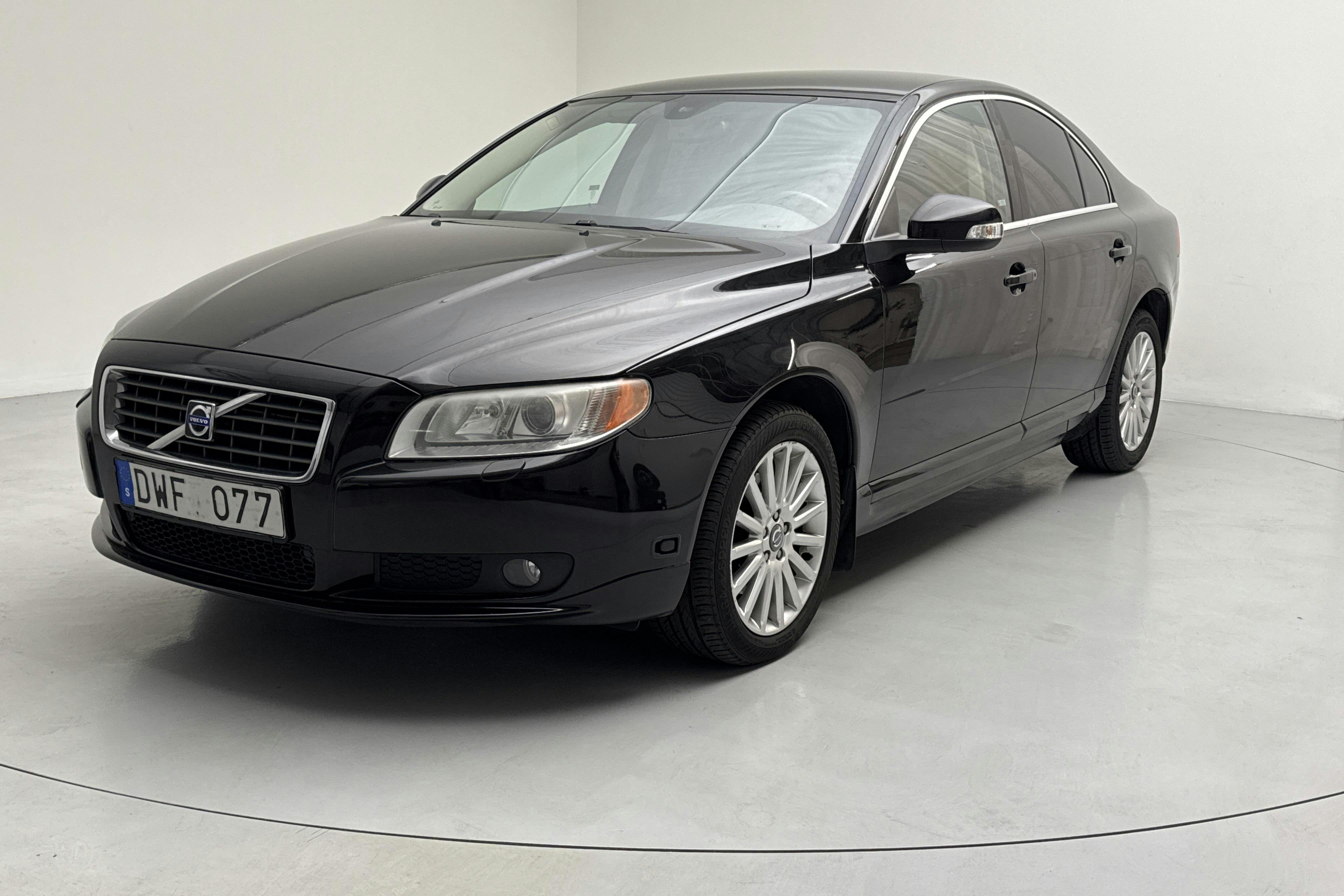 Volvo S80 2.5T (200hk) - 186 630 km - Manual - black - 2008
