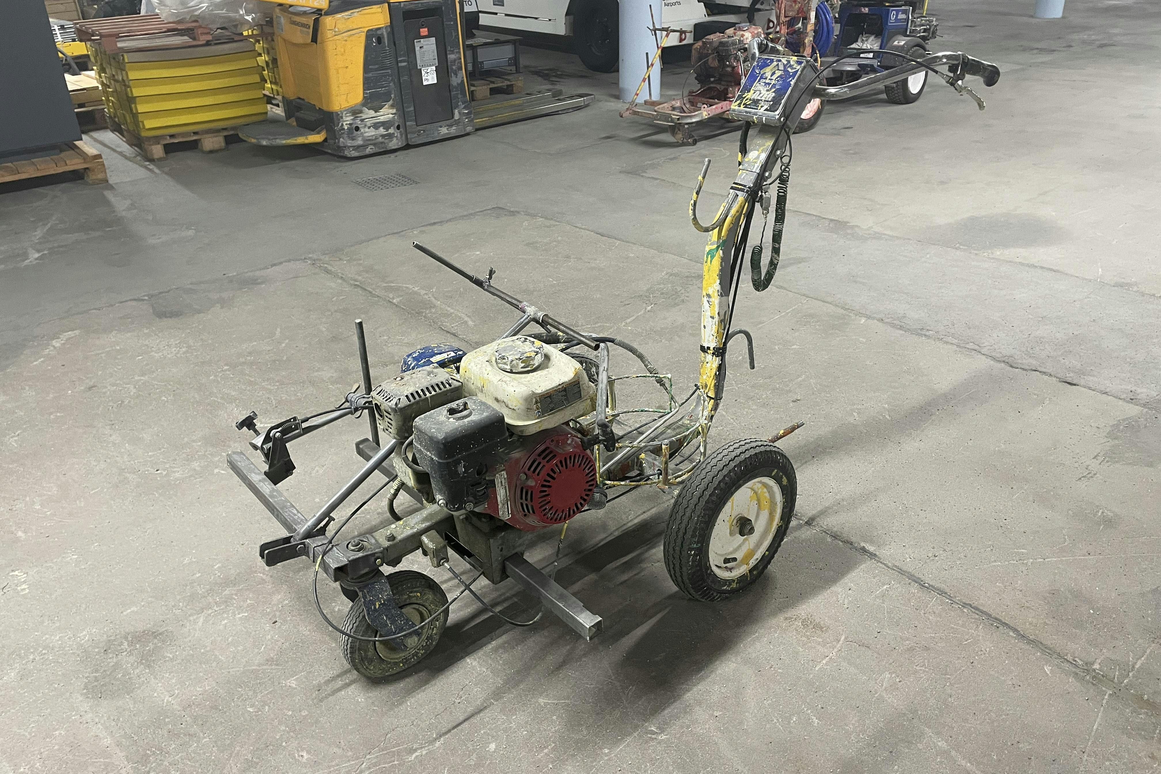 Graco 2 st linjemålningsmaskiner - 0 km