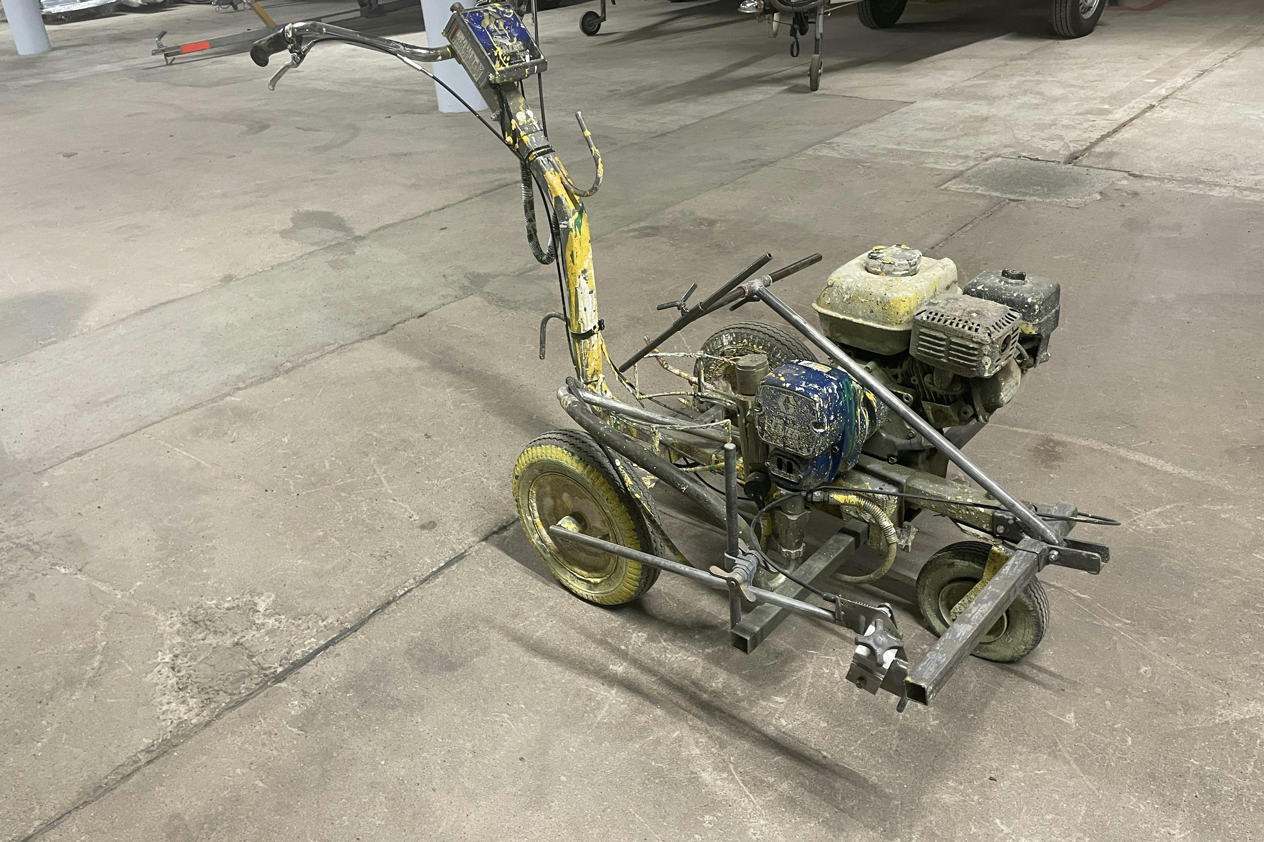 Graco 2 st linjemålningsmaskiner - 0 km