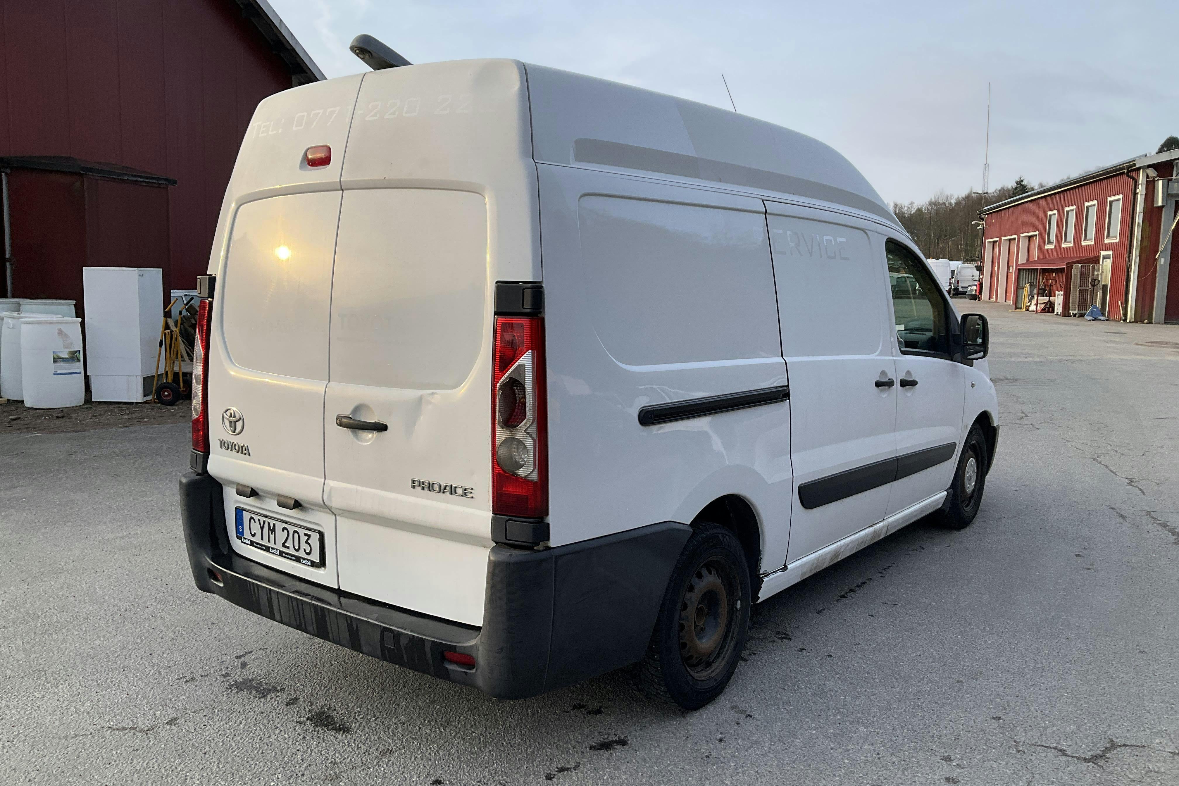 Toyota PROACE 2.0 D-4D (163hk) - 13 993 mil - Manuell - vit - 2014