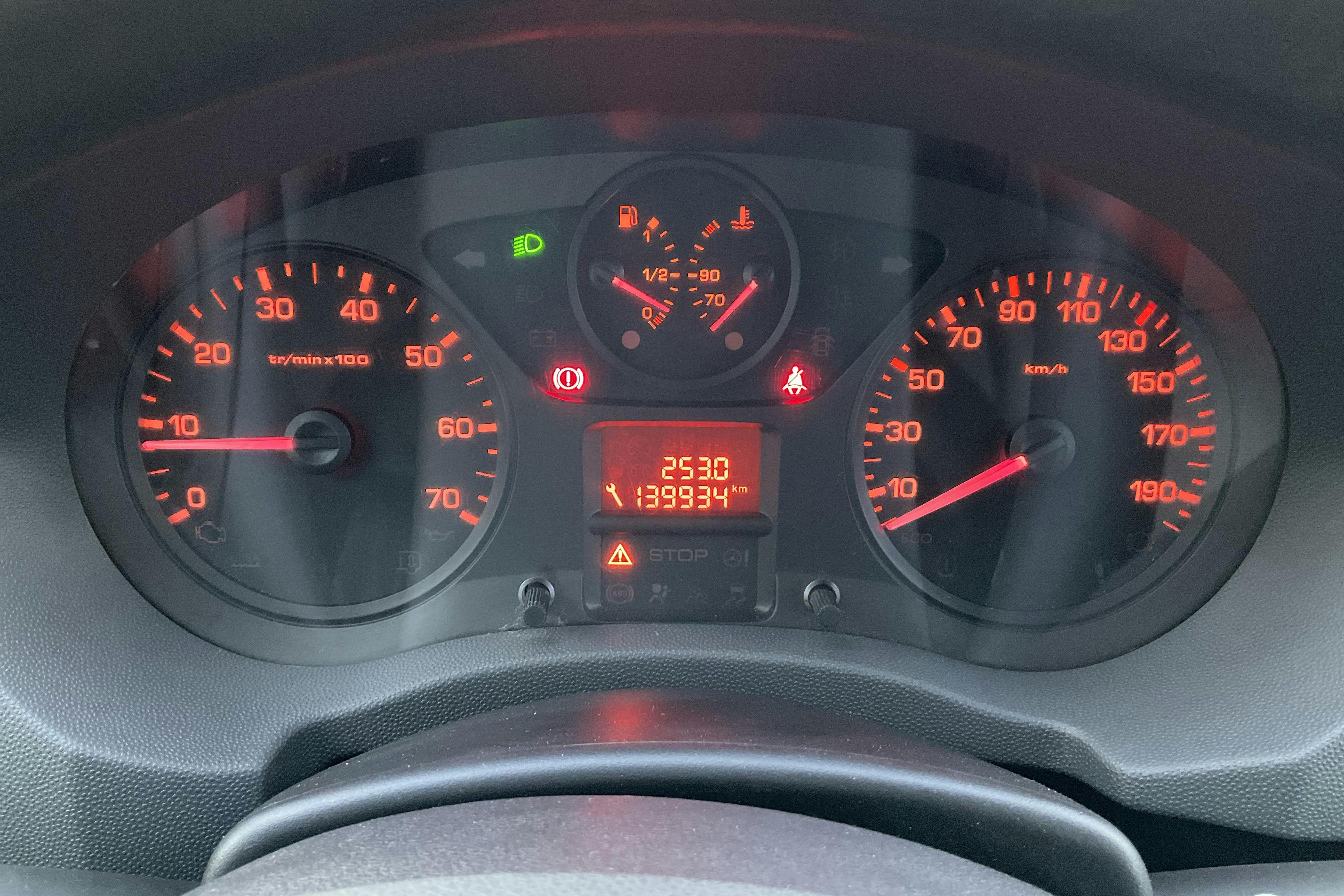 Toyota PROACE 2.0 D-4D (163hk) - 13 993 mil - Manuell - vit - 2014