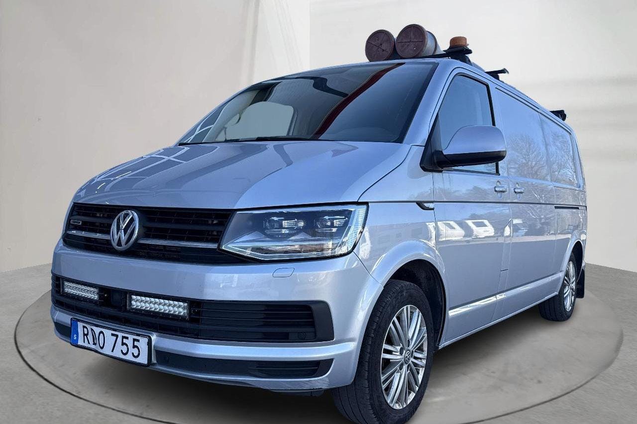 VW Transporter T6 2.0 TDI BMT Skåp 4MOTION (150hk) - 31 814 mil - Automat - silver - 2018